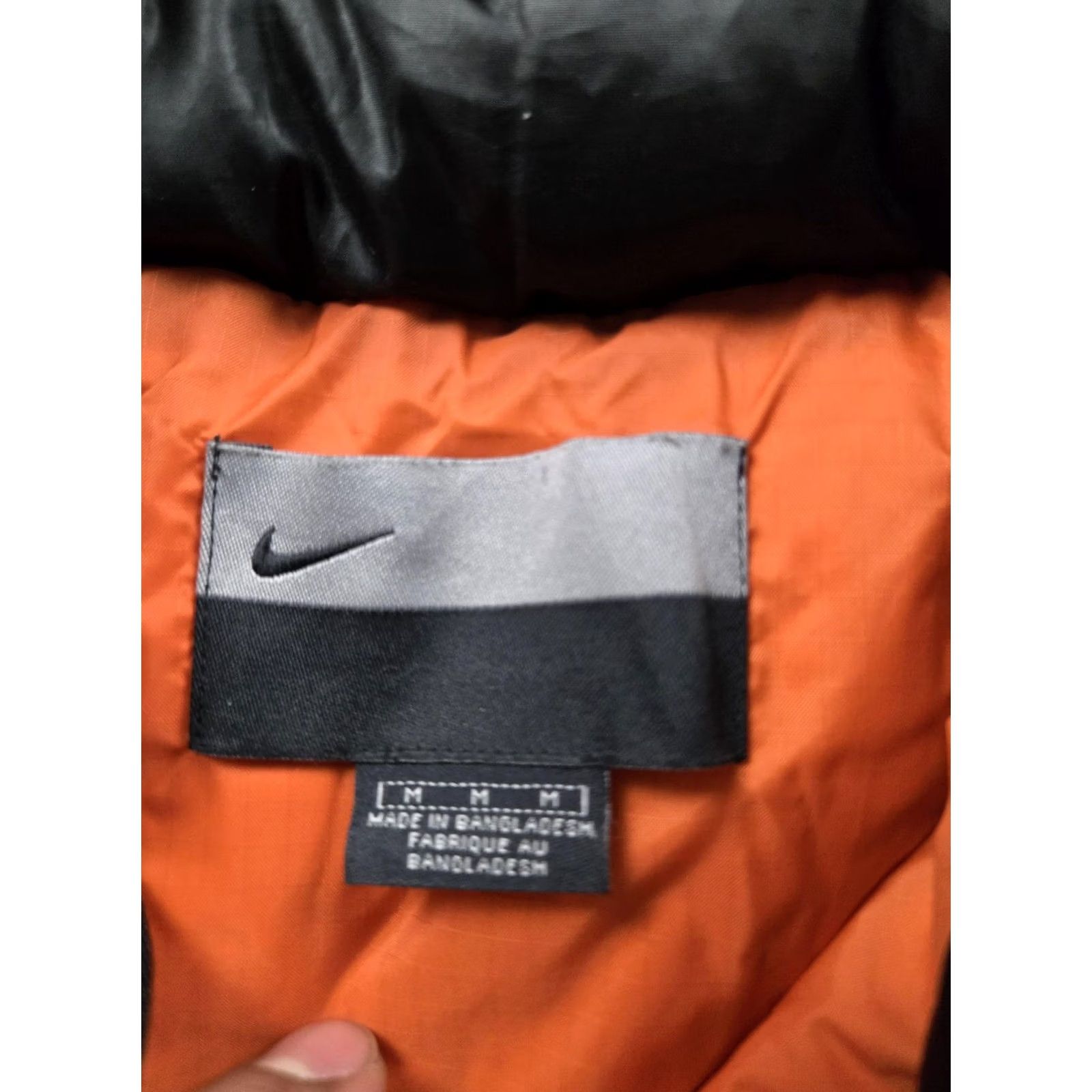 Nike VINTAGE Nike Puffer Jacket Womens M Black Down Full Zip Reflective Y2K Jacket Size M / US 6-8 / IT 42-44 - 5 Thumbnail