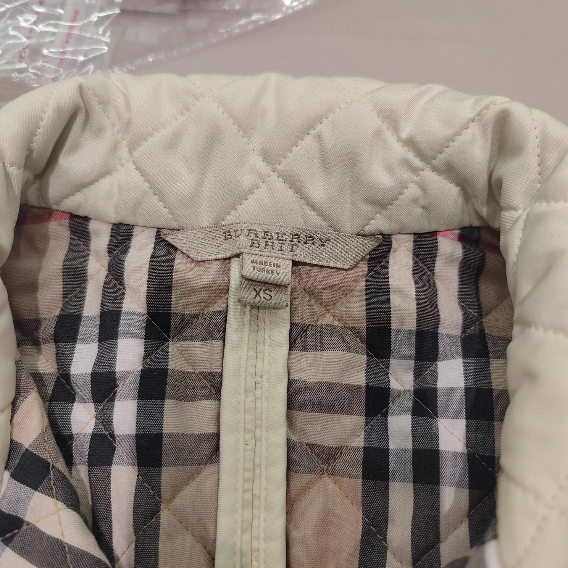 Burberry Burberry 99 New Cream Cotton Jacket Size XS / US 0-2 / IT 36-38 - 3 Thumbnail