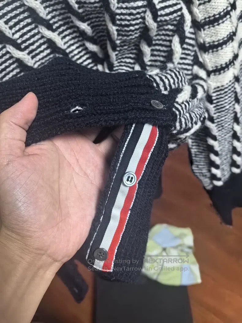 Thom Browne Thom Browne Stripe Patch Sweater Size US XL / EU 56 / 4 - 3 Thumbnail