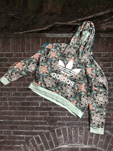 Adidas Adidas Cropped Hoodie Womens Logo Spell Out Pullover Size M / US 6-8 / IT 42-44 - 1 Thumbnail
