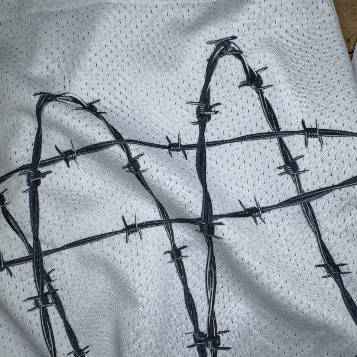 Sus Boy SUS BOY White Barb Wire Shorts Men's XL Size US 36 / EU 52 - 4 Thumbnail