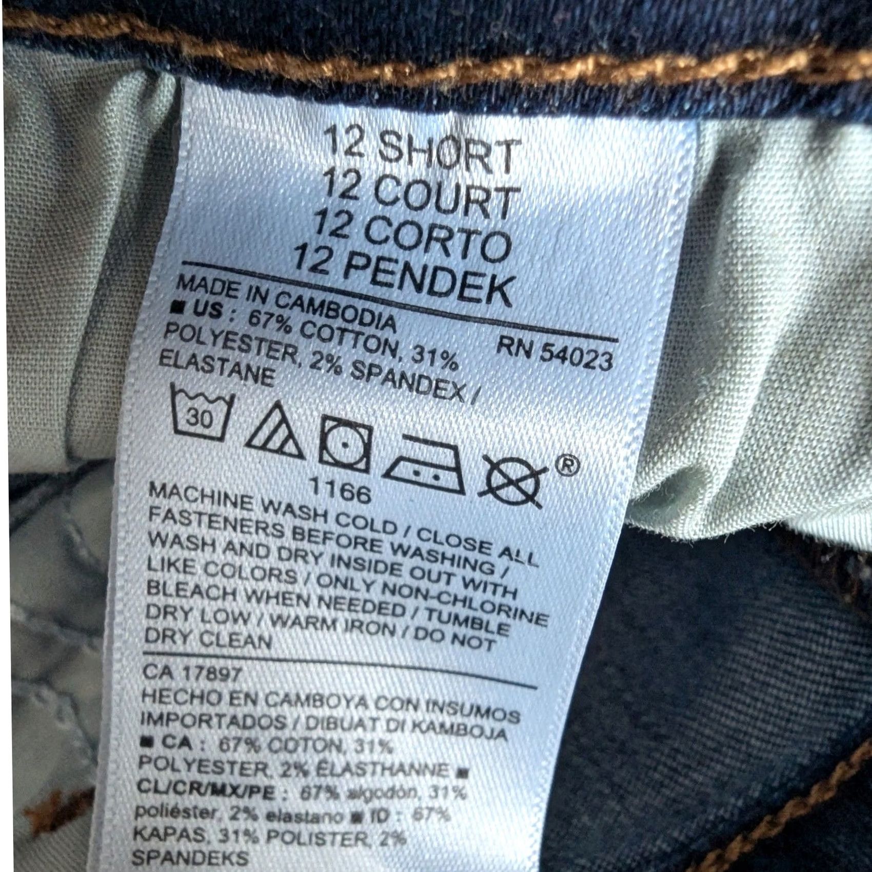 Old Navy Old Navy Kicker Boot-Cut Jeans Womens 12 Tall Mid-Rise Dark Wash Denim Indigo Boots-cut? Size 34" / US 12 / IT 48 - 6 Thumbnail