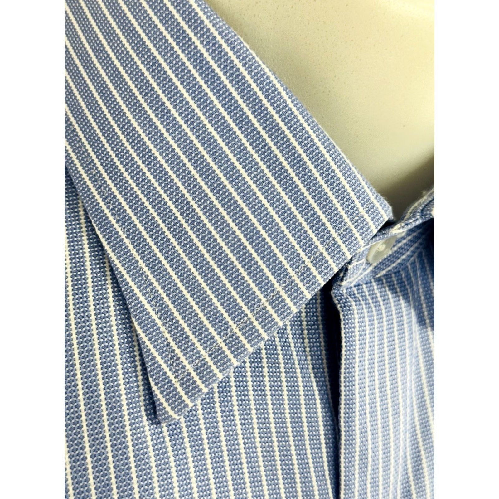 Brooks Brothers Brooks Brothers / Thomas Mason Striped Shirt Mens 17.5 35 Dress Shirt Long Sleeve Blue White Vintage? (if applicable) Mens Size US XXL / EU 58 / 5 - 2 Thumbnail