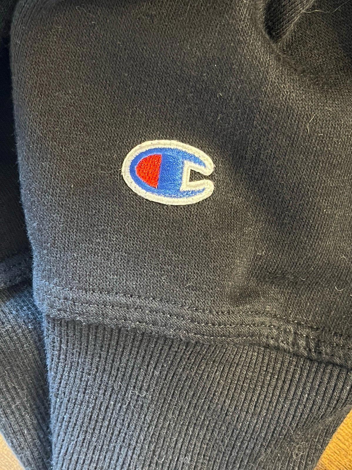 Champion Champion Sweatshirt Crewneck size Medium Black Size ONE SIZE - 6 Thumbnail