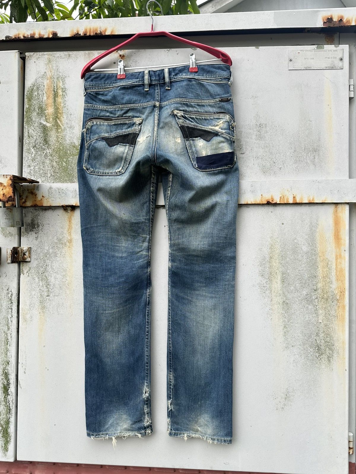 Diesel 👹Vintage Diesel Poiak Baggy Thrashed Jeans Size US 28 / EU 44 - 6 Thumbnail