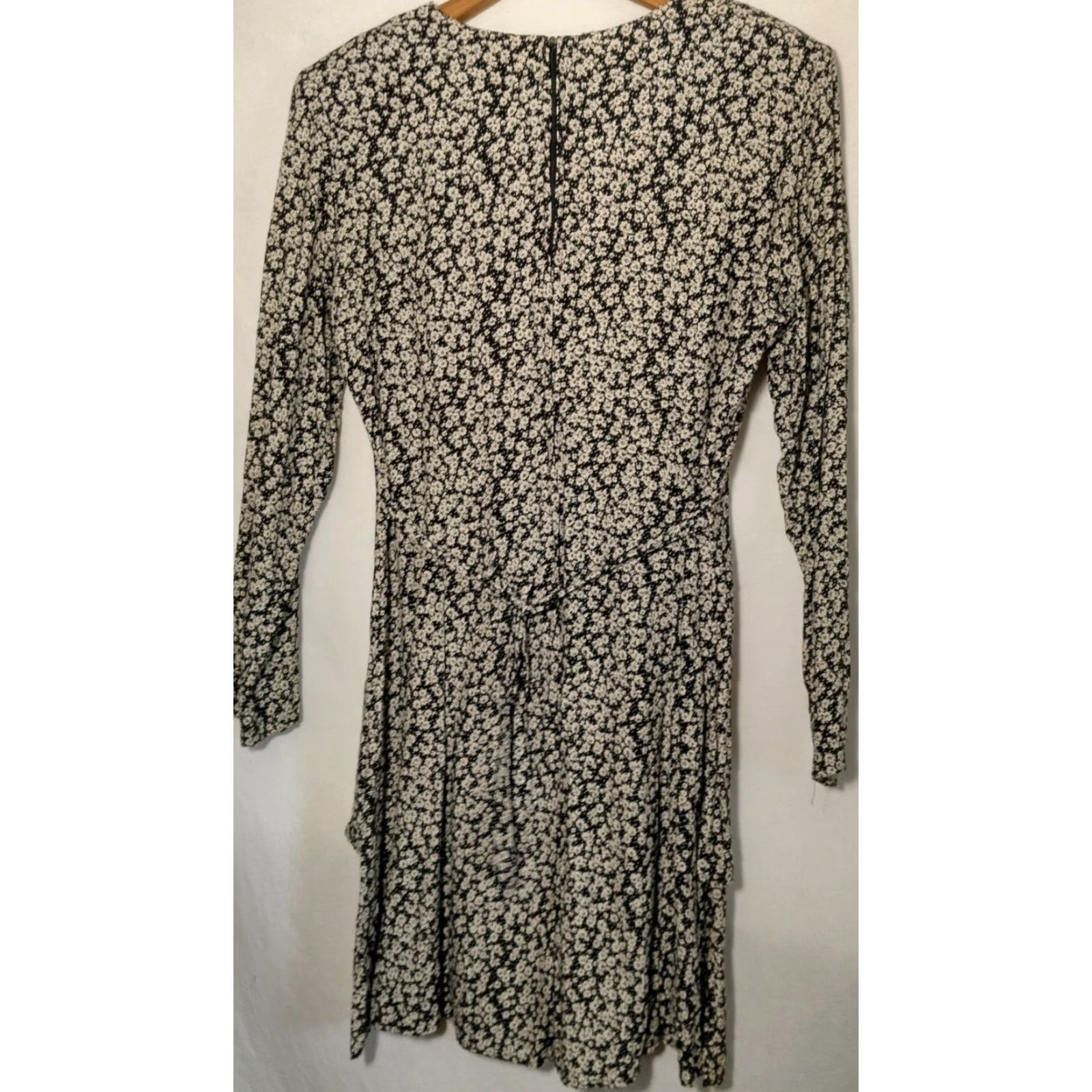 Vintage VINTAGE Just Choon Dress Shirt Adult 9 Black White 90s Tiered Midi Long Sleeve Back Zipper Belted/Gathered Womens Size M / US 6-8 / IT 42-44 - 2 Thumbnail