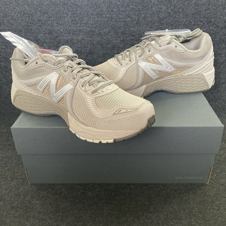 New Balance NEW - New Balance 860v2 Mars - Men's size 7.5 / Women's sz 9 Size US 7.5 / EU 40-41 - 5 Thumbnail