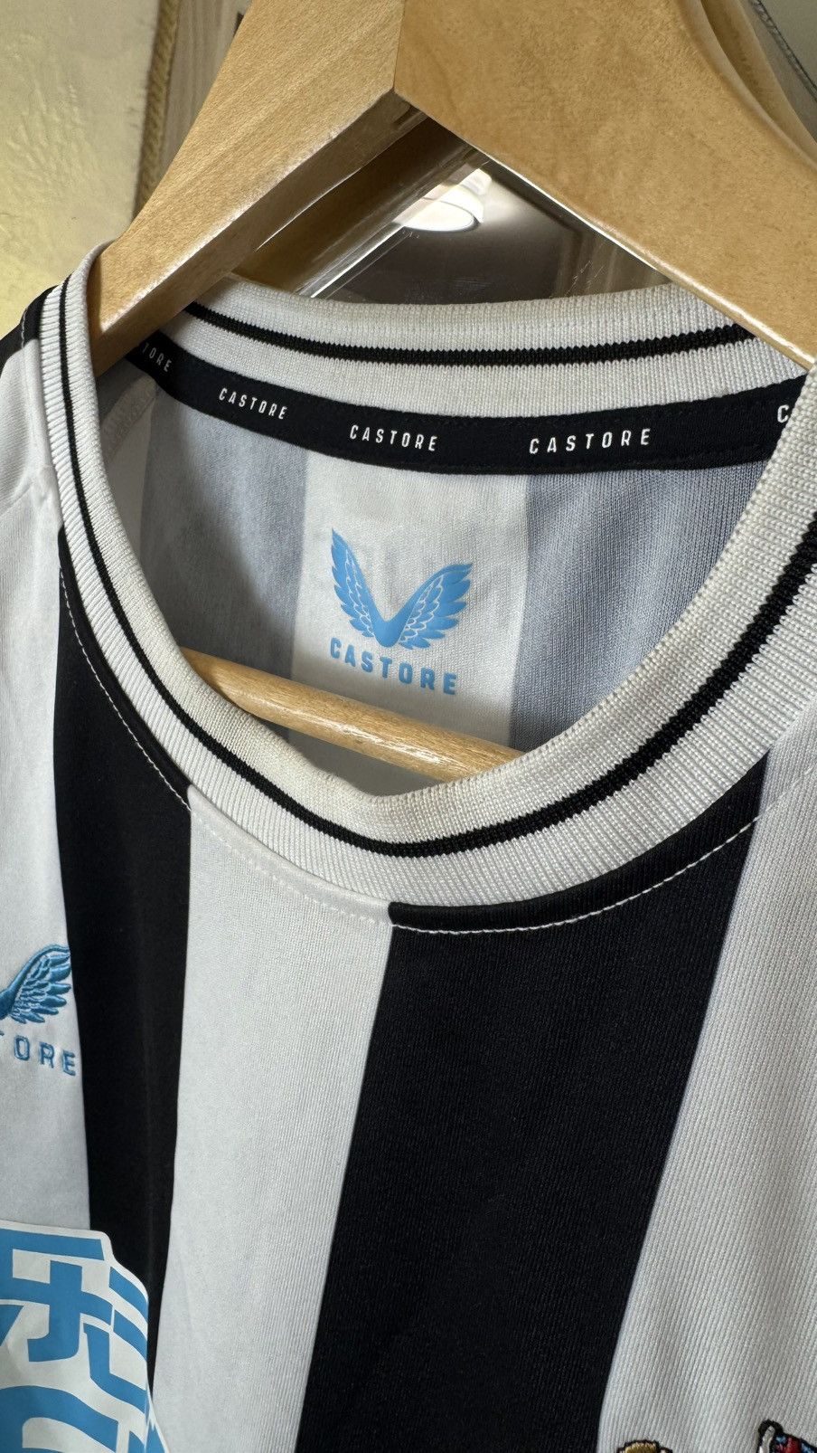 Castore Newcastle Castore Pro Jersey – Tech Fabric & Iconic Stripes Size US XXL / EU 58 / 5 - 11 Thumbnail