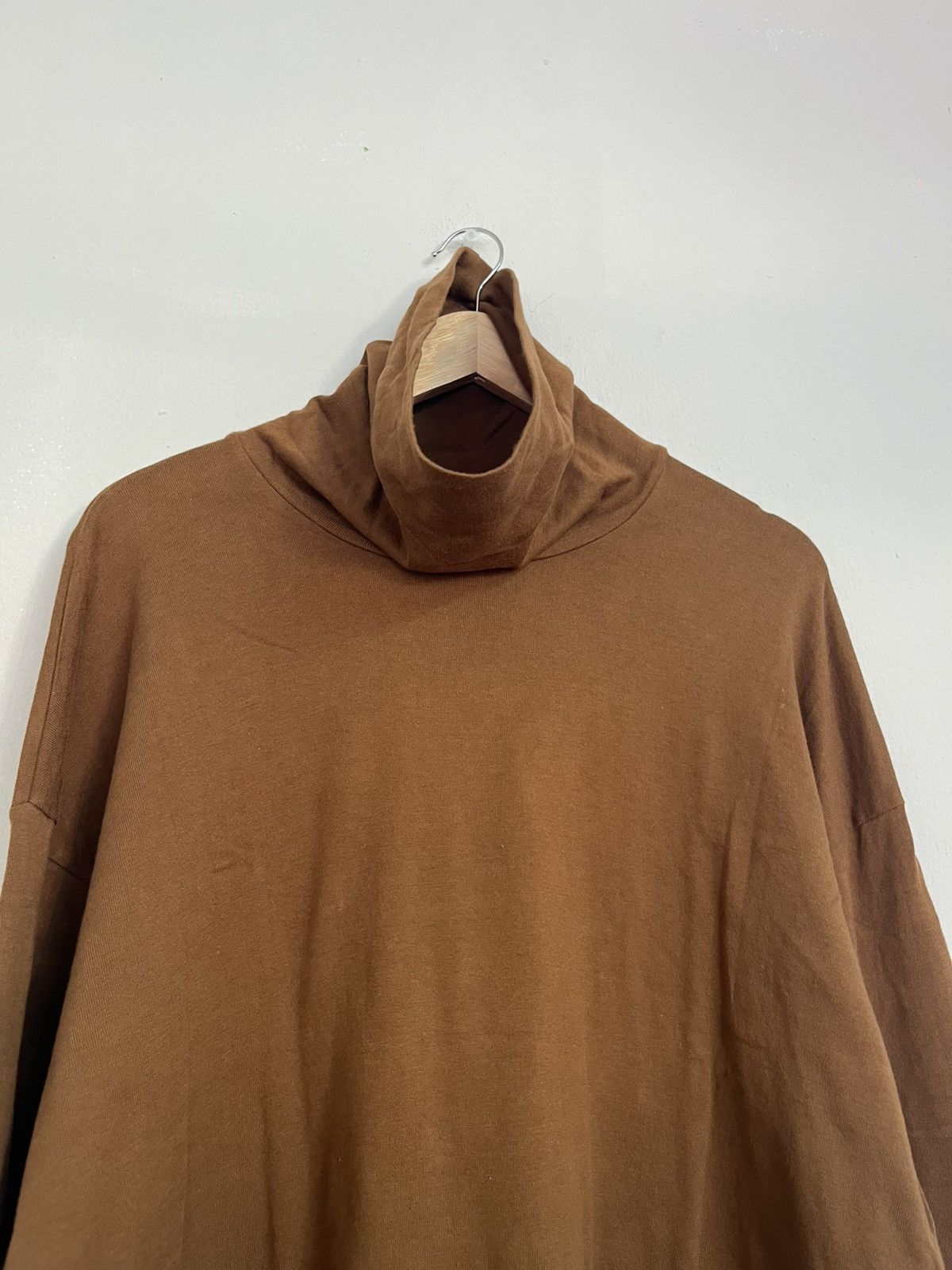 Attachment 💥Attachment Monster Neck/ Turtle Neck AVANTGARDE T Shirts Size US XL / EU 56 / 4 - 9 Thumbnail