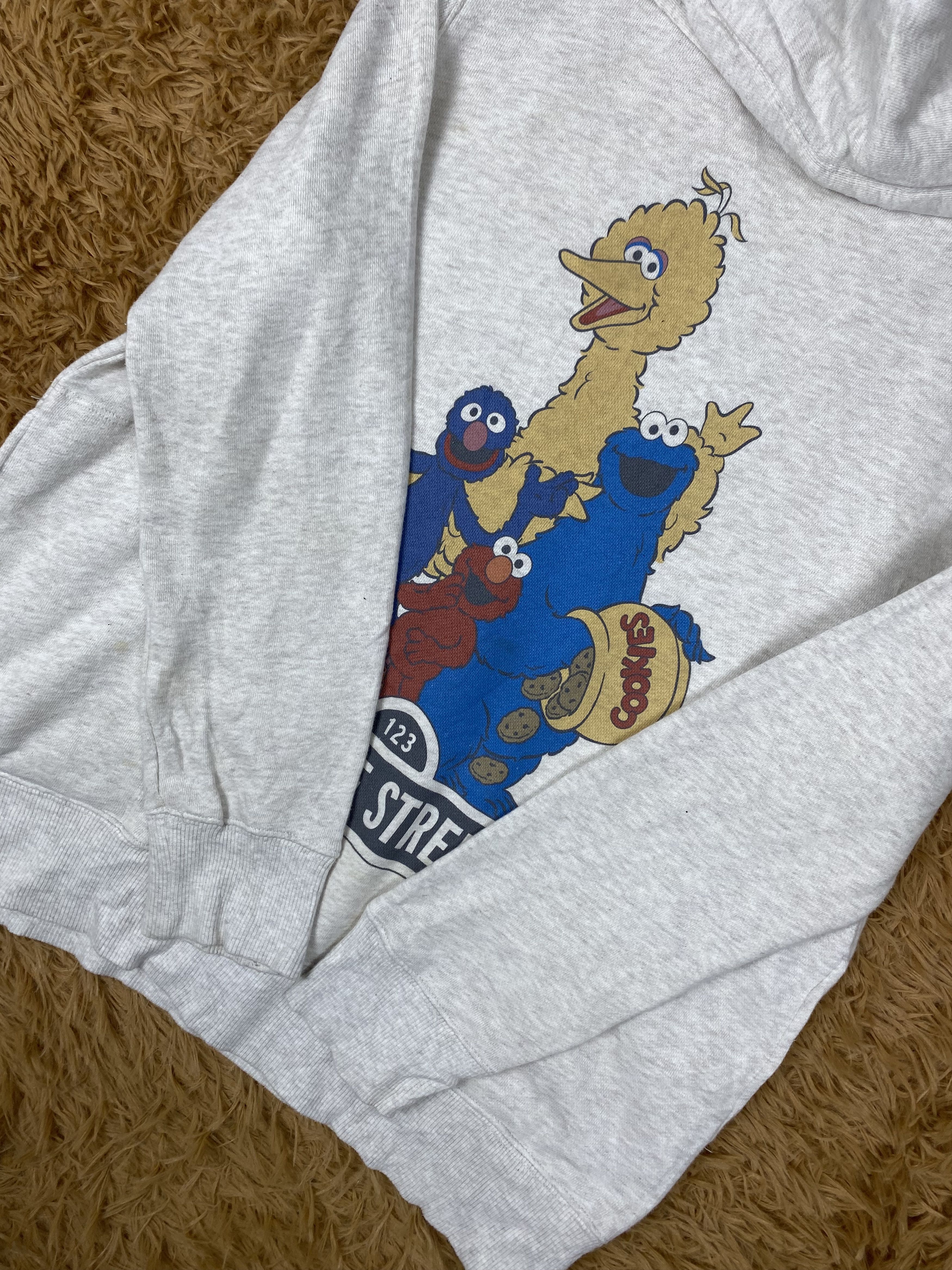 Cartoon Network × Uniqlo Vintage Uniqlo X Sesame Street Pullover Hoodies PS0357 Size US L / EU 52-54 / 3 - 6 Thumbnail