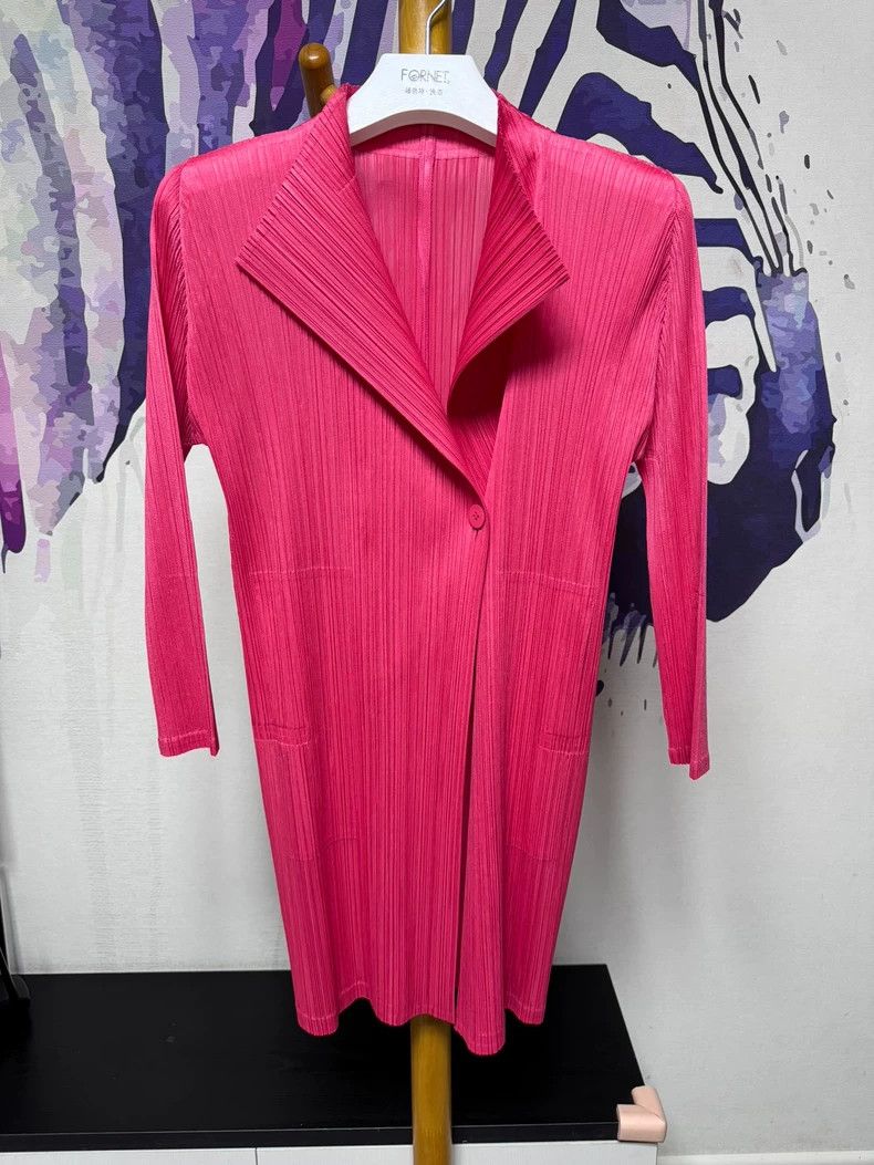 Issey Miyake Issey Miyake size:2 Watermelon red pleated cardigan Size XS / US 0-2 / IT 36-38 - 1 Thumbnail