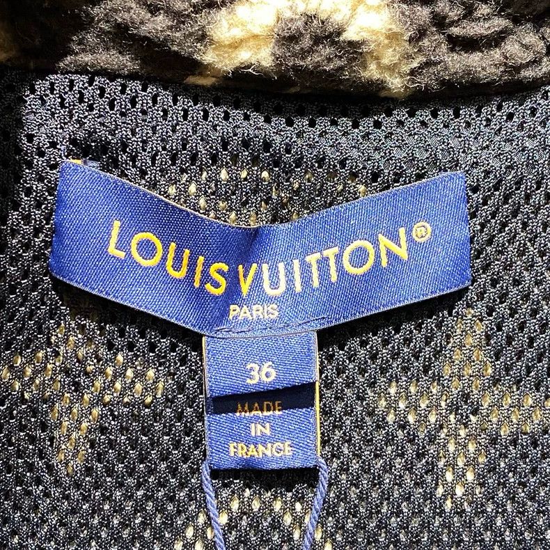 Louis Vuitton Louis Vuitton 24ss new brown full print teddy jacket Size XS / US 0-2 / IT 36-38 - 3 Thumbnail