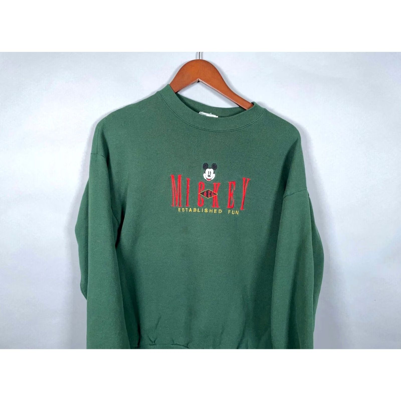 Mickey & Co. VINTAGE Mickey & Co. Sweatshirt Adult Large Green 50/50 Embroidered Mickey Mouse VTG Crew Neck Long Sleeve Pullover Regular Fit Men’s Boys? Size US L / EU 52-54 / 3 - 4 Thumbnail