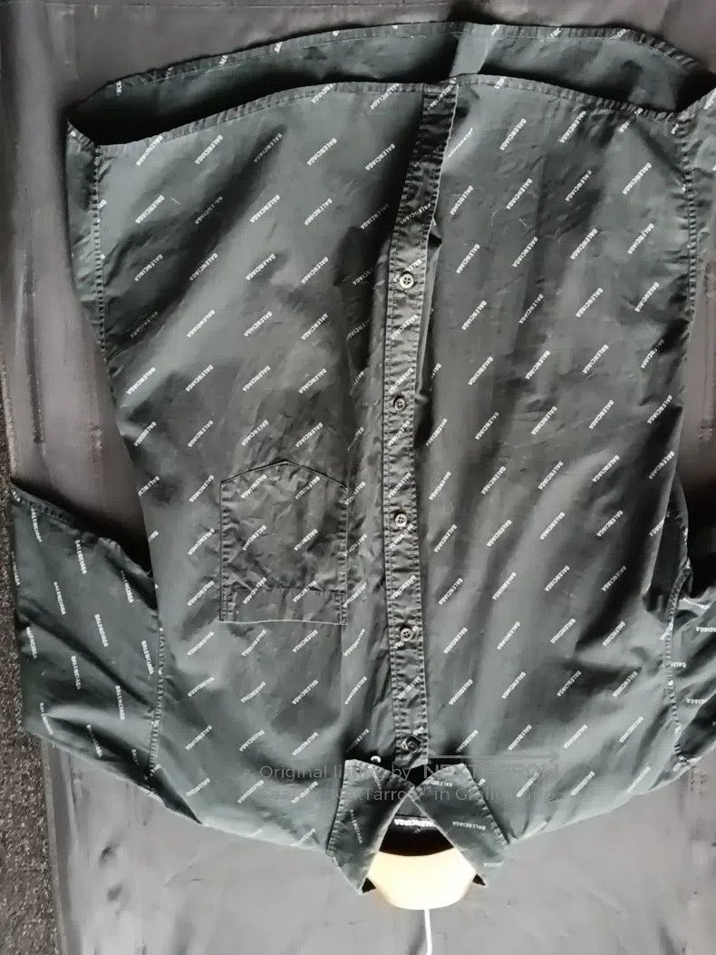 Balenciaga Balenciaga size 37 Logo all-over printed single-breasted c Size US M / EU 48-50 / 2 - 2 Thumbnail