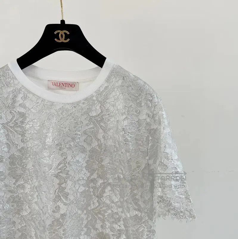 Valentino Valentino Summer White Logo T-shirt for Women . Size M / US 6-8 / IT 42-44 - 2 Thumbnail