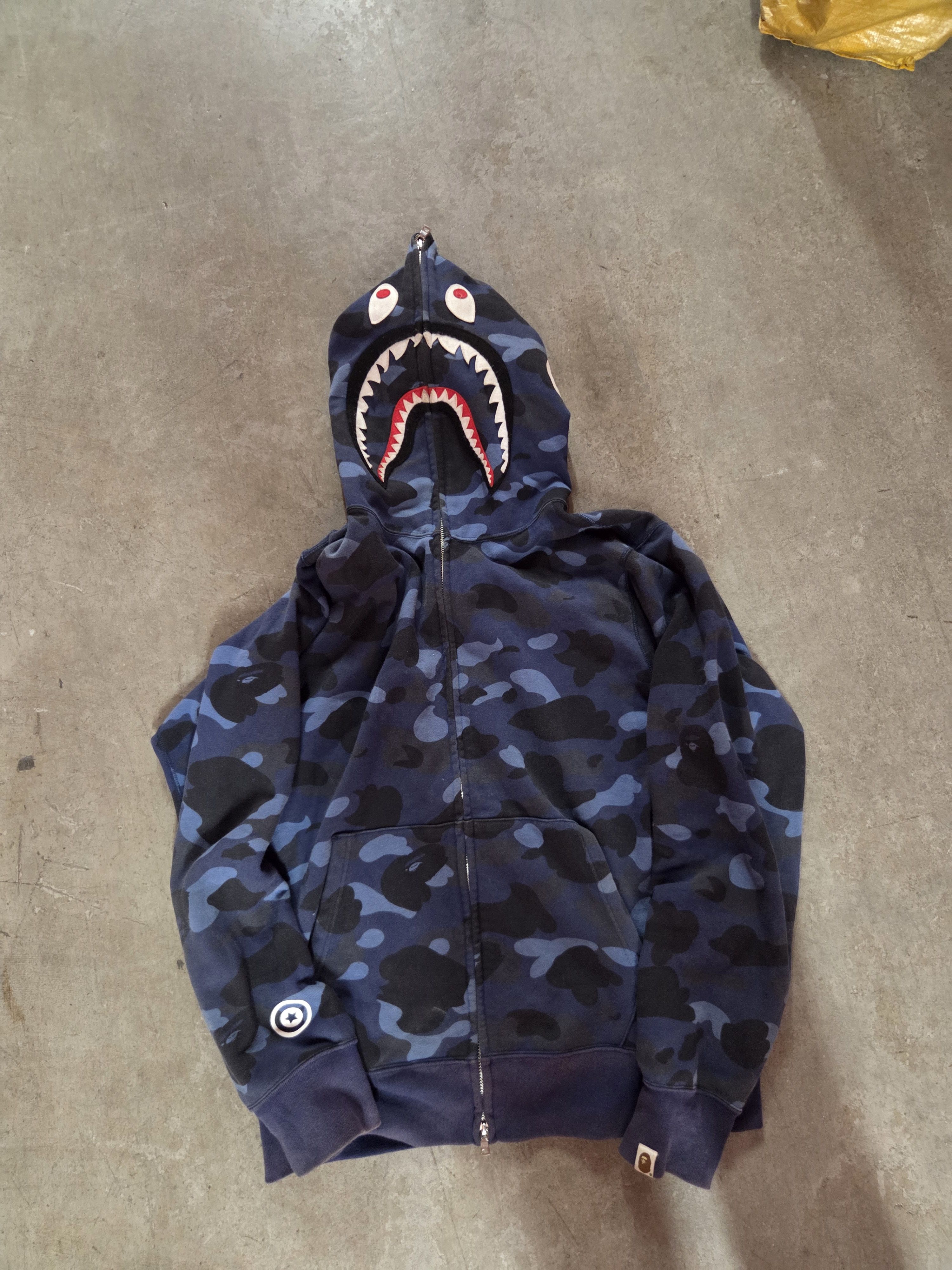 【BAPE × DC】DC×BAPE COLOR CAMO ZIP HOODIE Size Medium - BAPE x DC Batman Color Camo Full Zip Hoodie