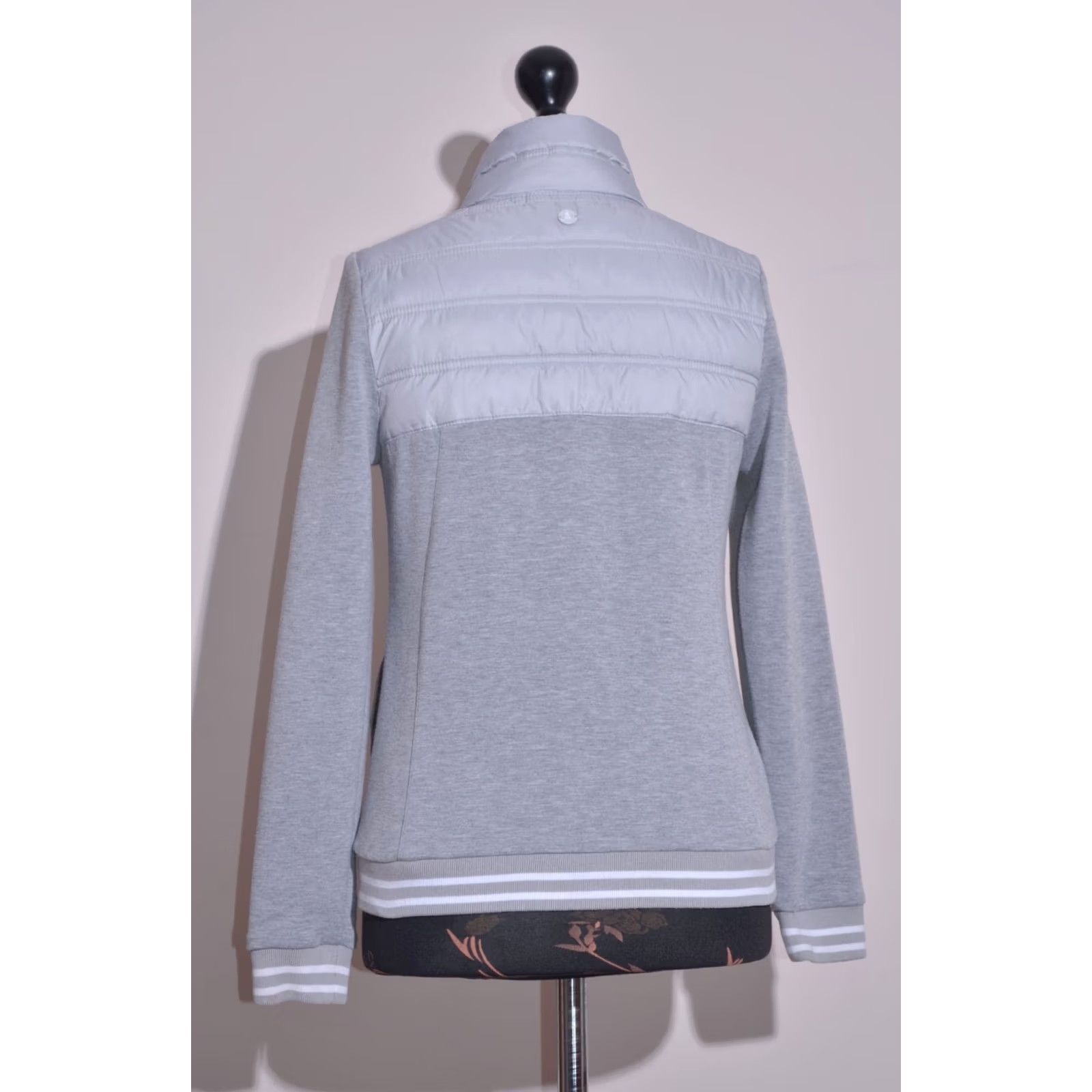 Barbour Barbour Selsey Full Zip Jumper Quilted Panel Grey Casual Lightweight Women UK8 Size M / US 6-8 / IT 42-44 - 6 Thumbnail