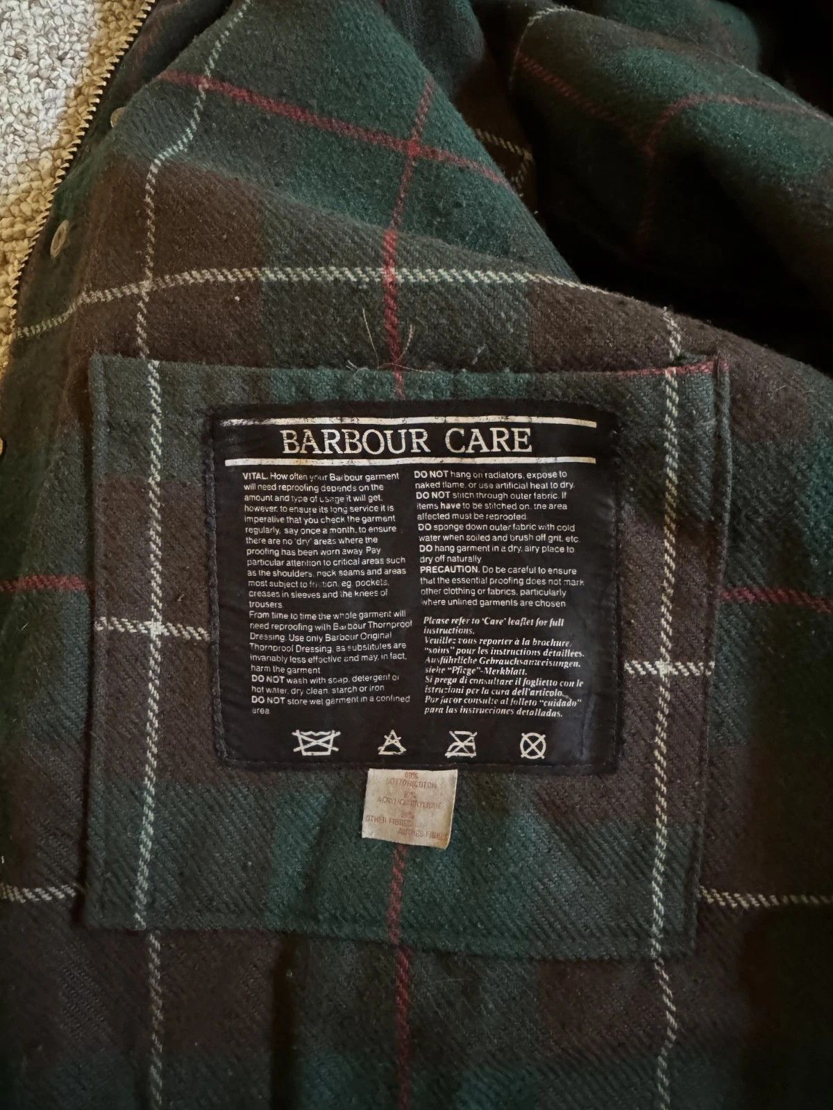 Barbour "NORTHUMBRIA" Parka Jacket (waxed, lined, olive, C38 S-M) Size US M / EU 48-50 / 2 - 8 Thumbnail