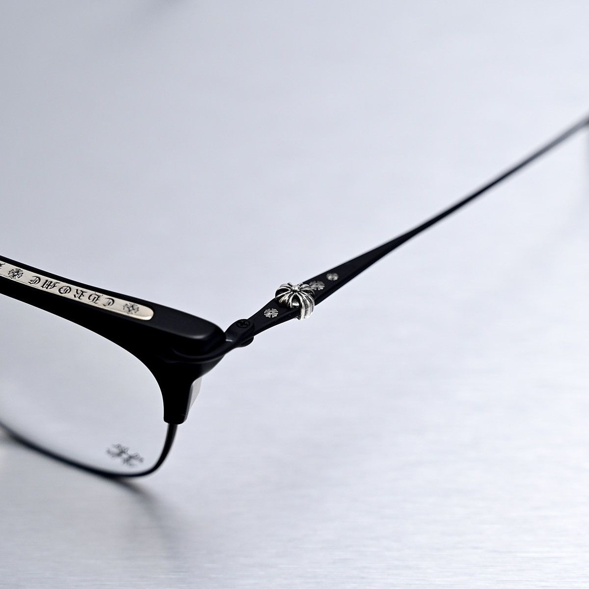 CHROME HEARTS SLUNTRADICTION GLASSES