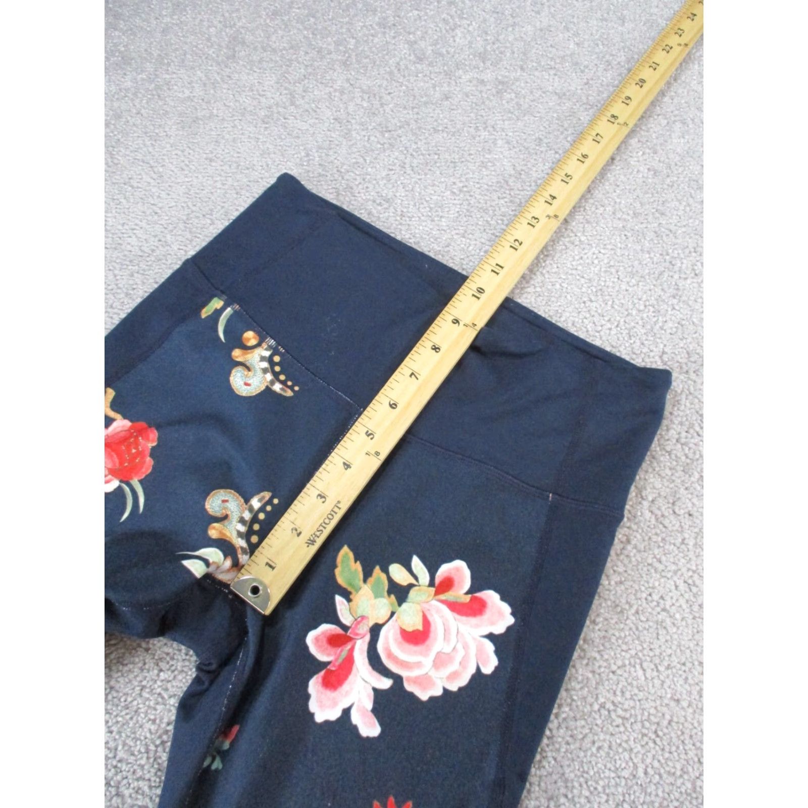 Athleta Athleta Womens Leggings S Navy Blue Floral Athleisure Athletic Yoga Running Size S Size 28" / US 6 / IT 42 - 7 Thumbnail