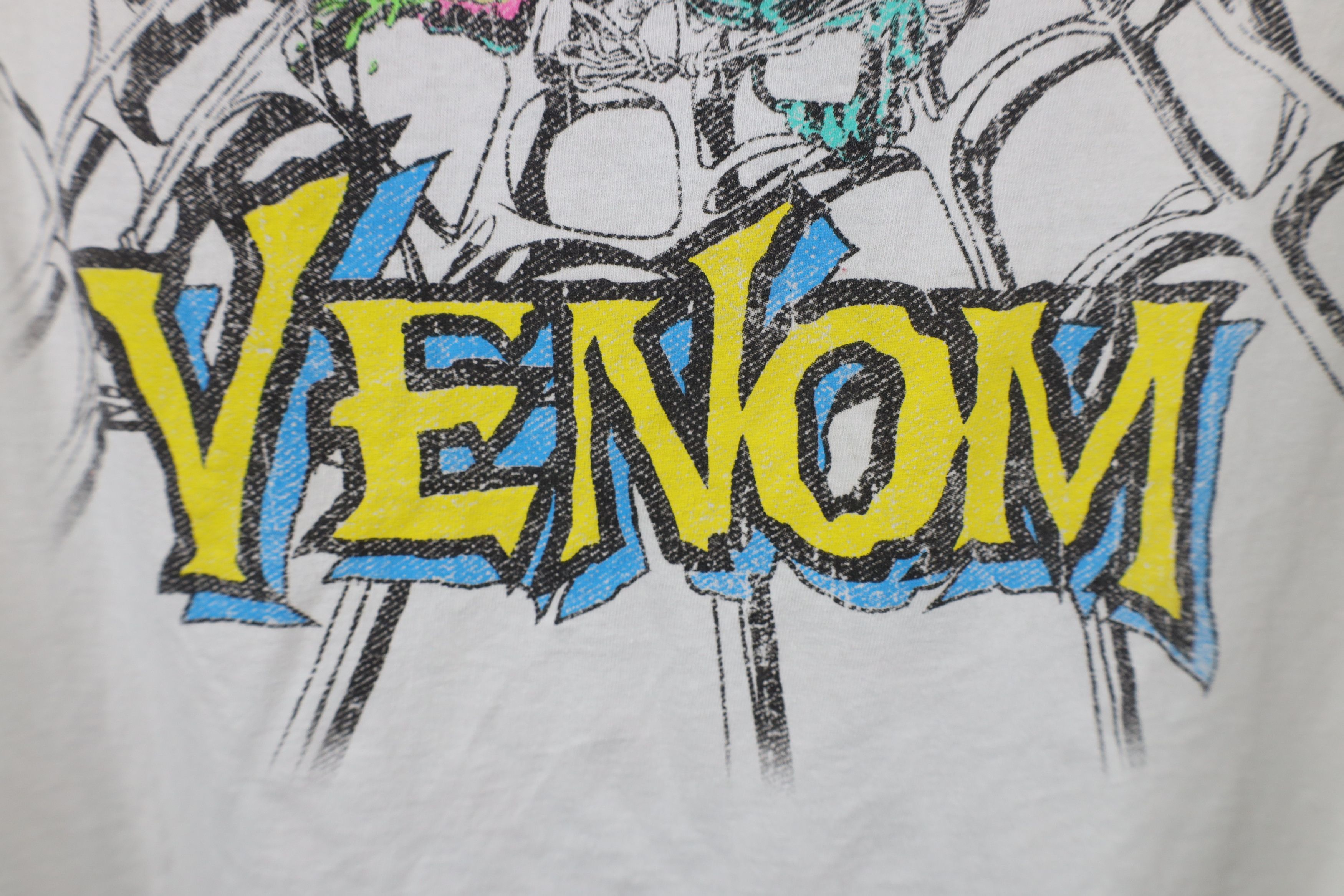 Vintage Vintage Y2K Marvel Venom Spiderman Short Sleeve T-Shirt Size US L / EU 52-54 / 3 - 6 Thumbnail
