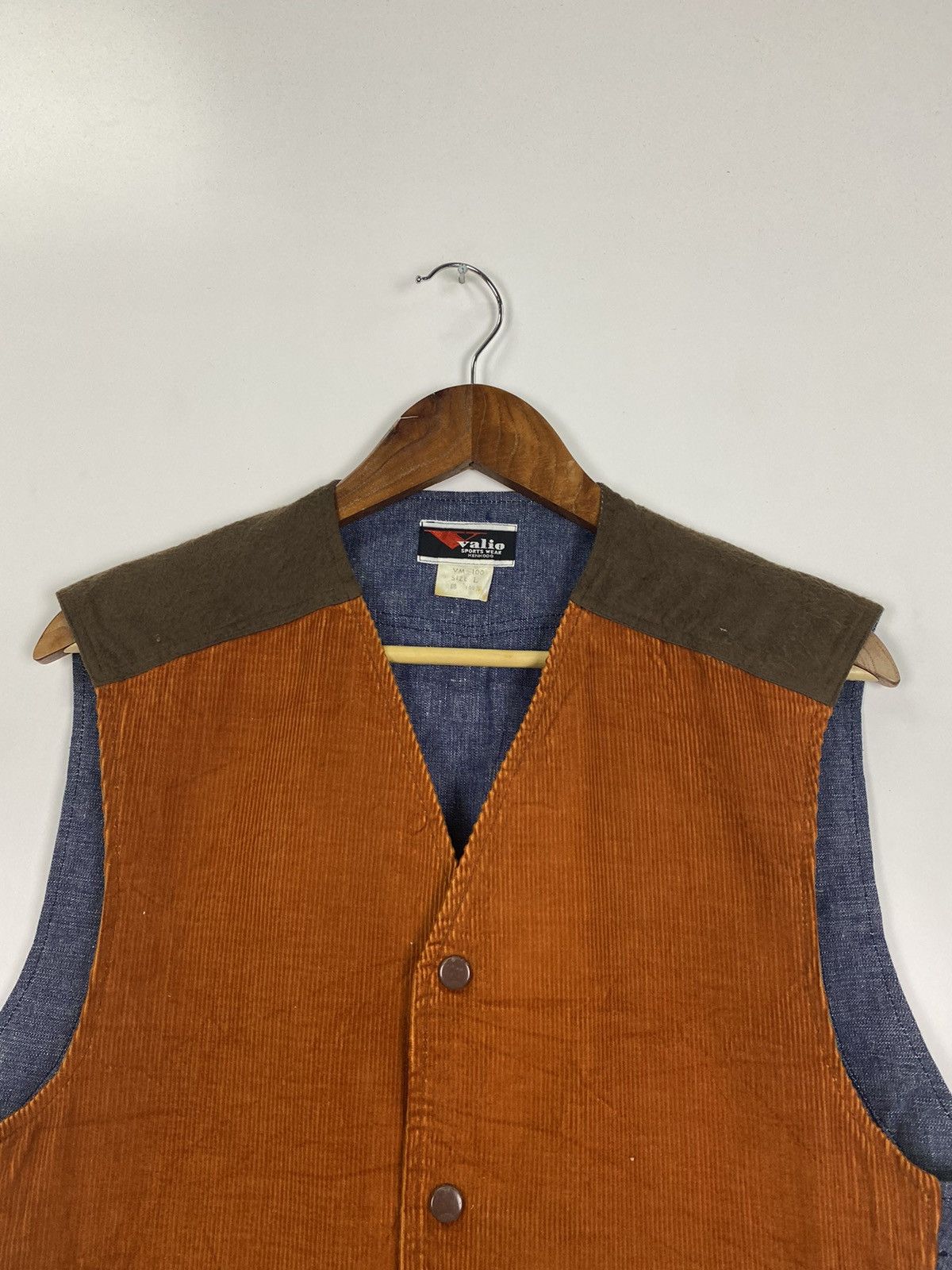 Japanese Brand × Vintage Vintage Valio Sportwear Kenkoo vest Size US L / EU 52-54 / 3 - 6 Thumbnail