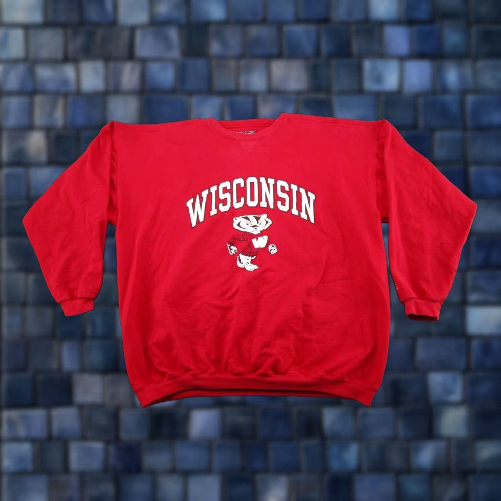 Spell VINTAGE BIKE Wisconsin Badgers Sweatshirt Mens XL Red 90s Sports Pullover Crew Neck Long Sleeve All Seasons Size US XL / EU 56 / 4 - 1 Thumbnail