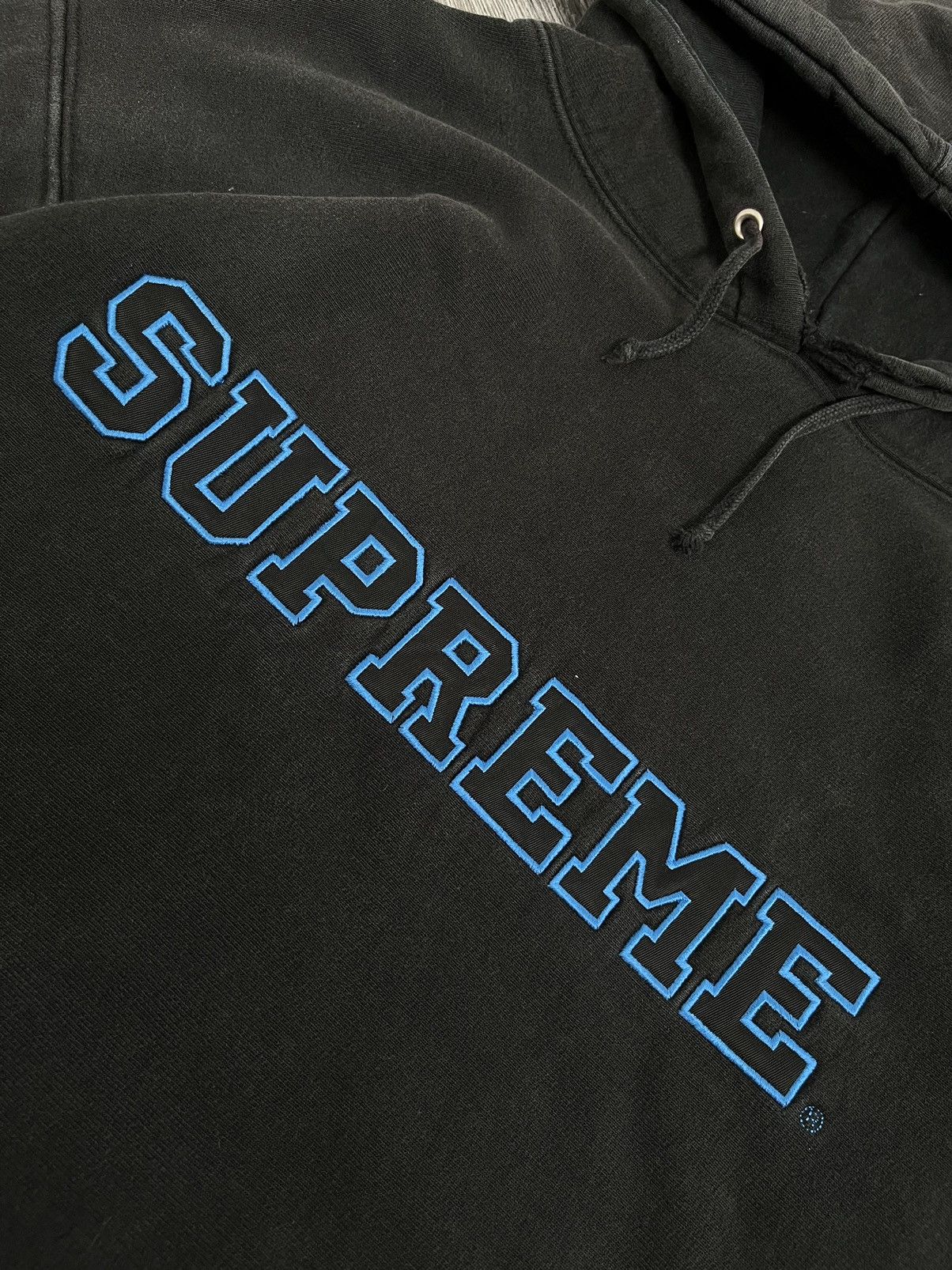 Supreme × Vintage Supreme Spell Out Outline Blue Size US L / EU 52-54 / 3 - 3 Thumbnail