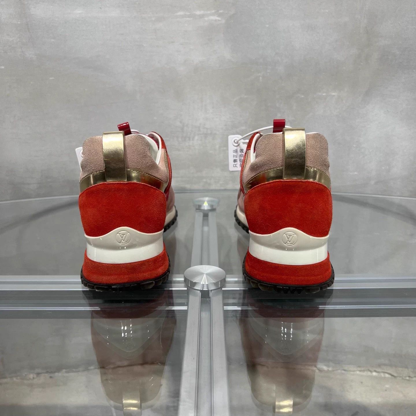 Louis Vuitton Louis Vuitton Run Away Platform Sneakers UK2/36 Size US 4.5 / IT 34.5 - 6 Thumbnail
