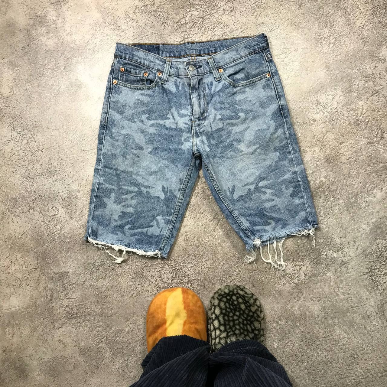 Vintage Vintage 90s Levis Camo Distressed Shorts Skate Y2K Slim 30 Size US 30 / EU 46 - 3 Thumbnail