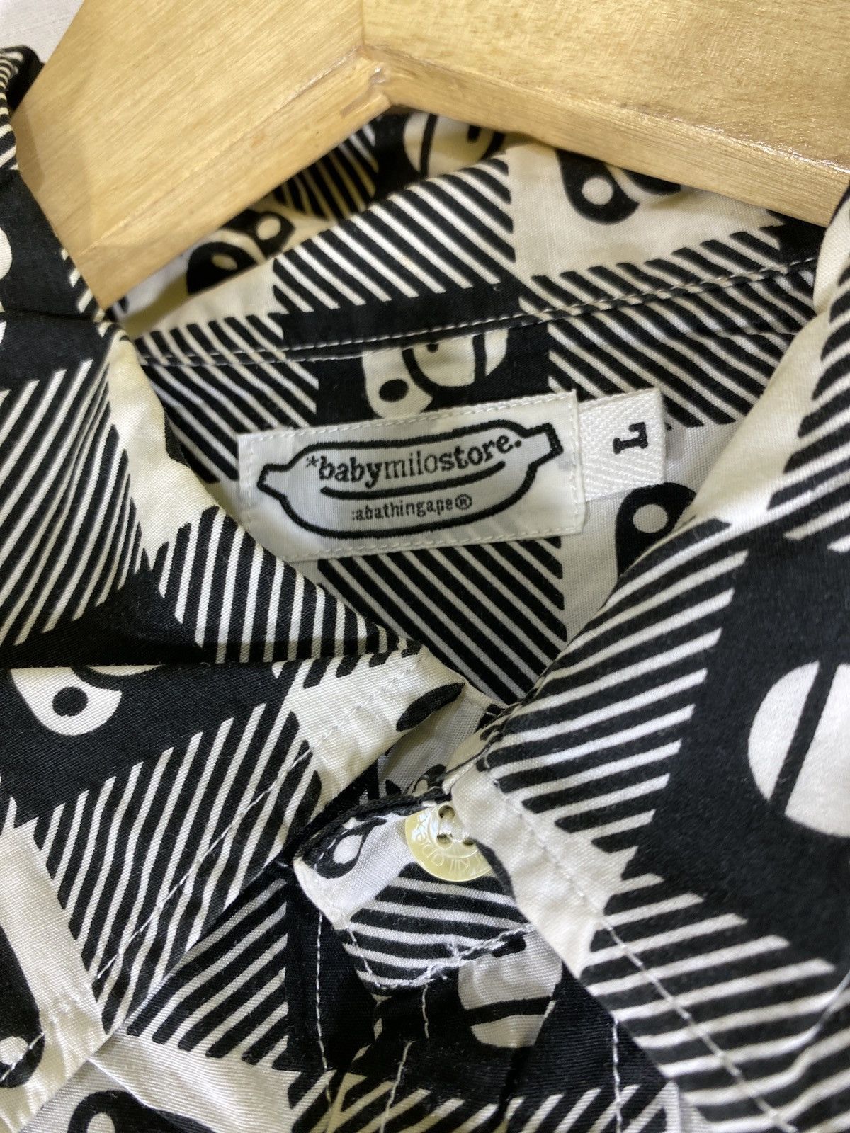 Bape baby milo ape faces monogram nigo pharrel era Size US L / EU 52-54 / 3 - 3 Thumbnail