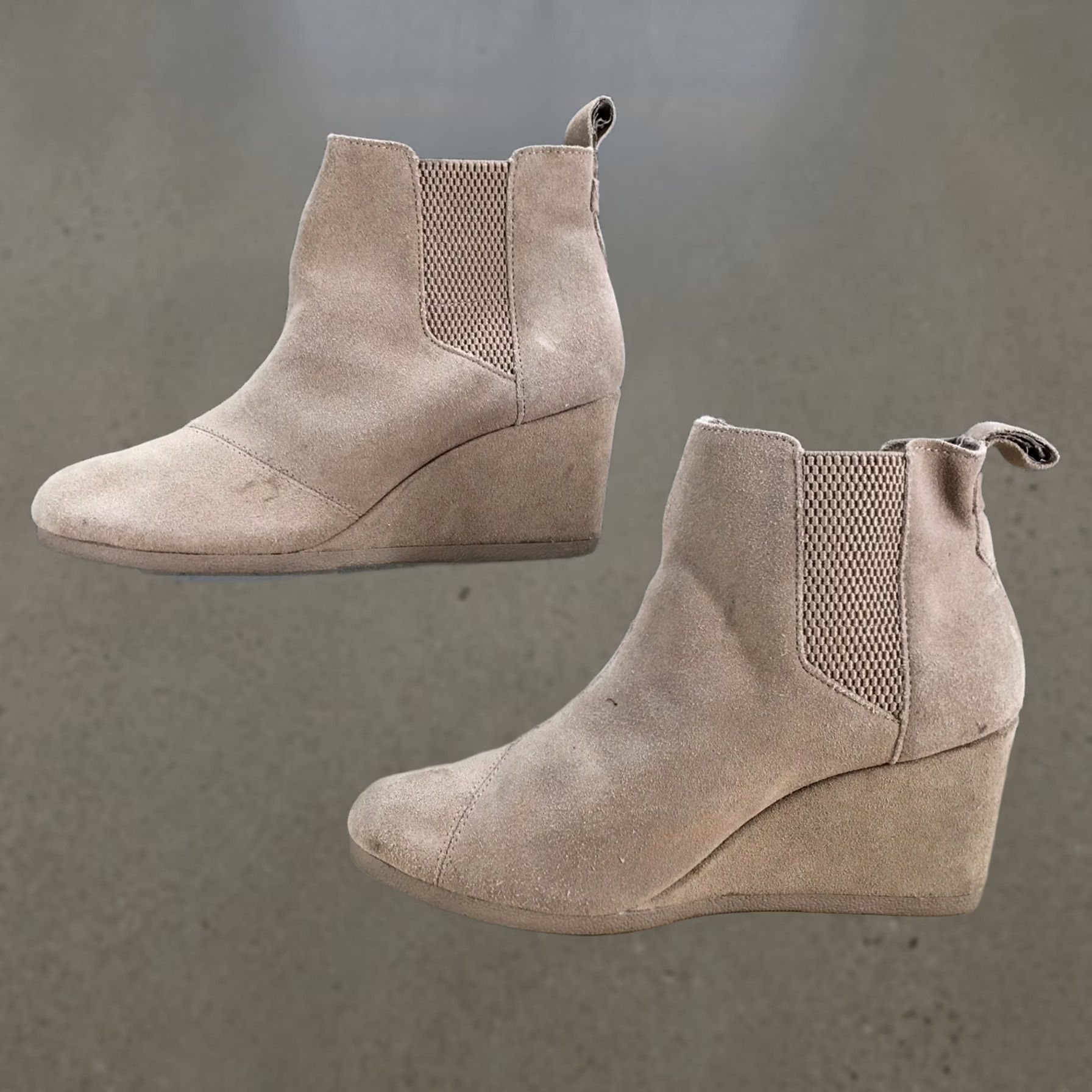 Toms TOMS Boots Womens 8 Black Kayley Wedge Chelsea Brown Suede Ankle Booties Casual - Boots - Women - Brown - Suede - Wedge - Chelsea - Casual Size US 8 / IT 38 - 1 Thumbnail