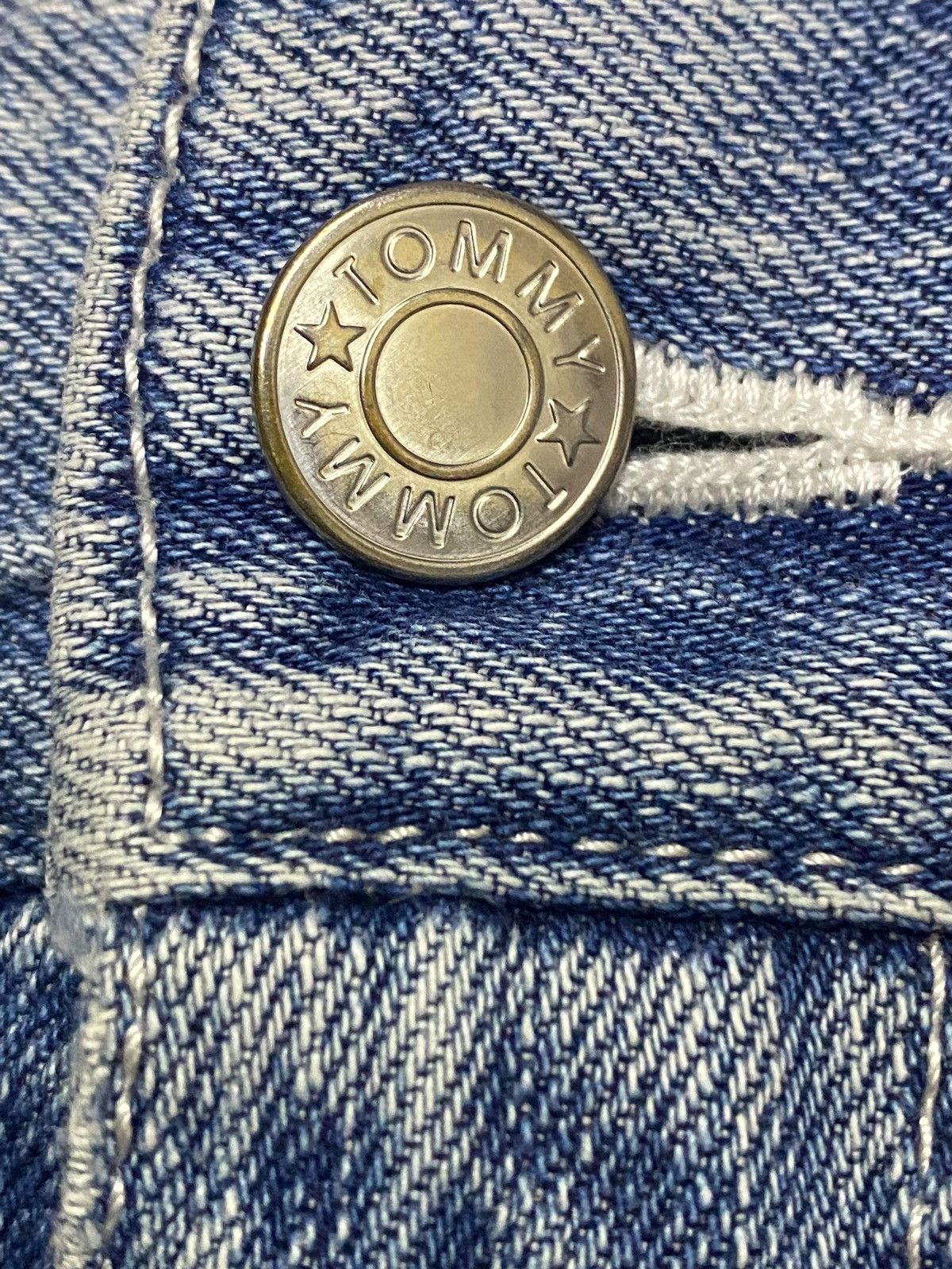 Tommy Hilfiger Vintage Tommy Jean Embroidered Faded Distressed Loose Jeans Size US 36 / EU 52 - 9 Thumbnail