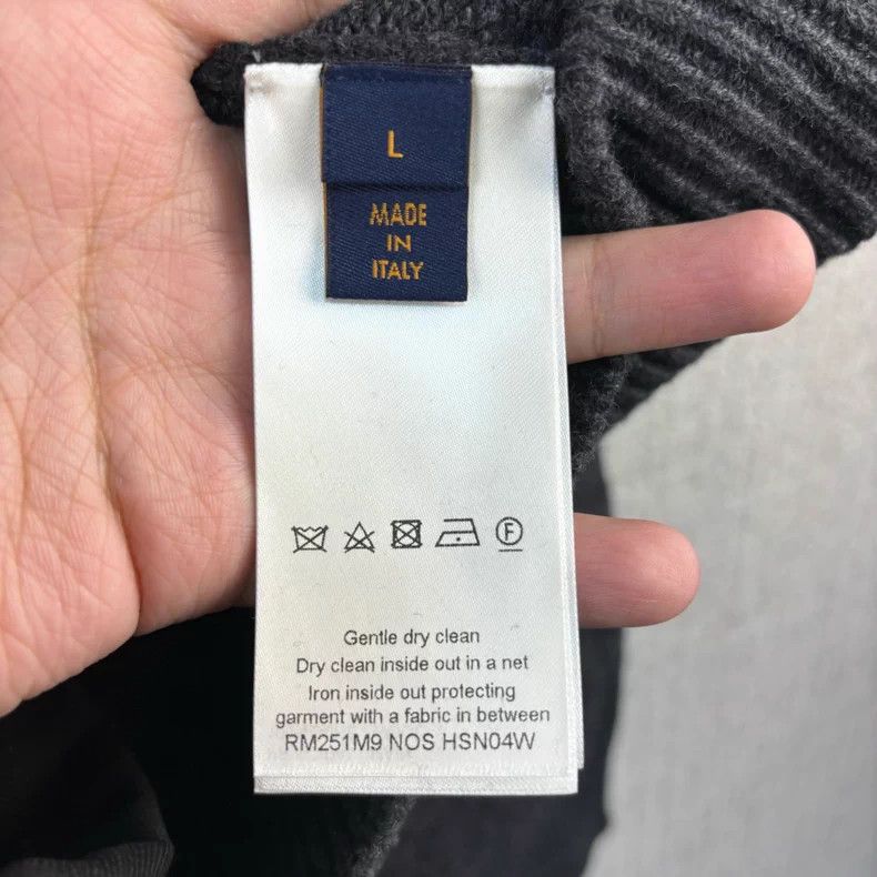 Louis Vuitton Louis Vuitton FW24 Tri-flower Embossed Half Zip Turtleneck Size US L / EU 52-54 / 3 - 4 Thumbnail