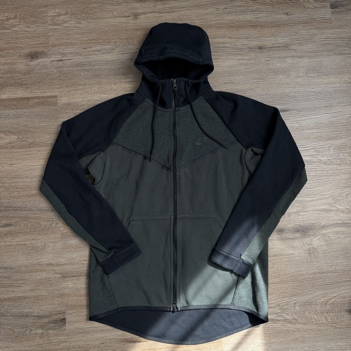 Nike Nike Sportswear Tech Fleece Windrunner Men's Full-Zip Hoodie Size US L / EU 52-54 / 3 - 1 Thumbnail