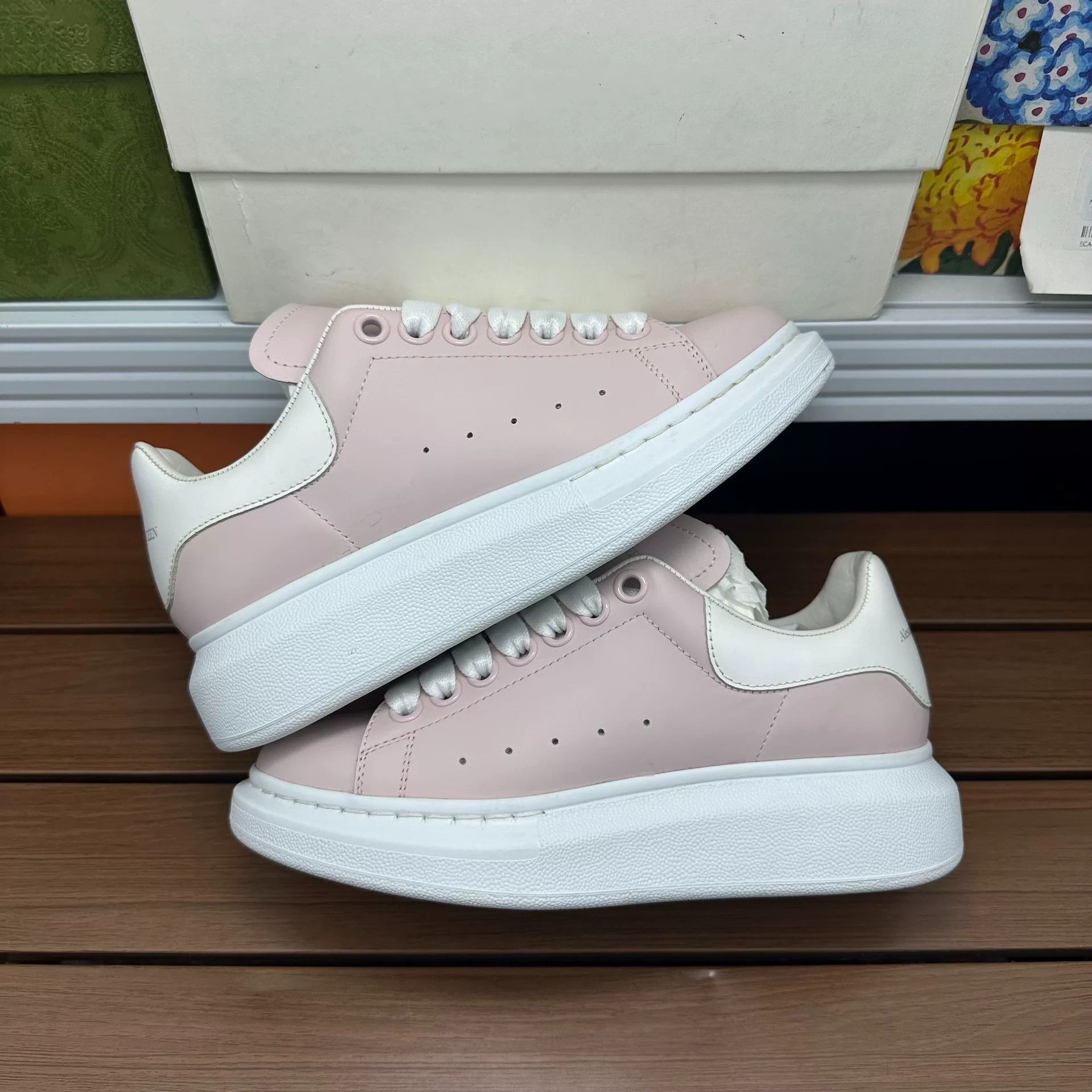 Alexander McQueen Alexander McQueen Pink Lowtop Sneakers it_35 Women Size US 5 / IT 35 - 1 Thumbnail