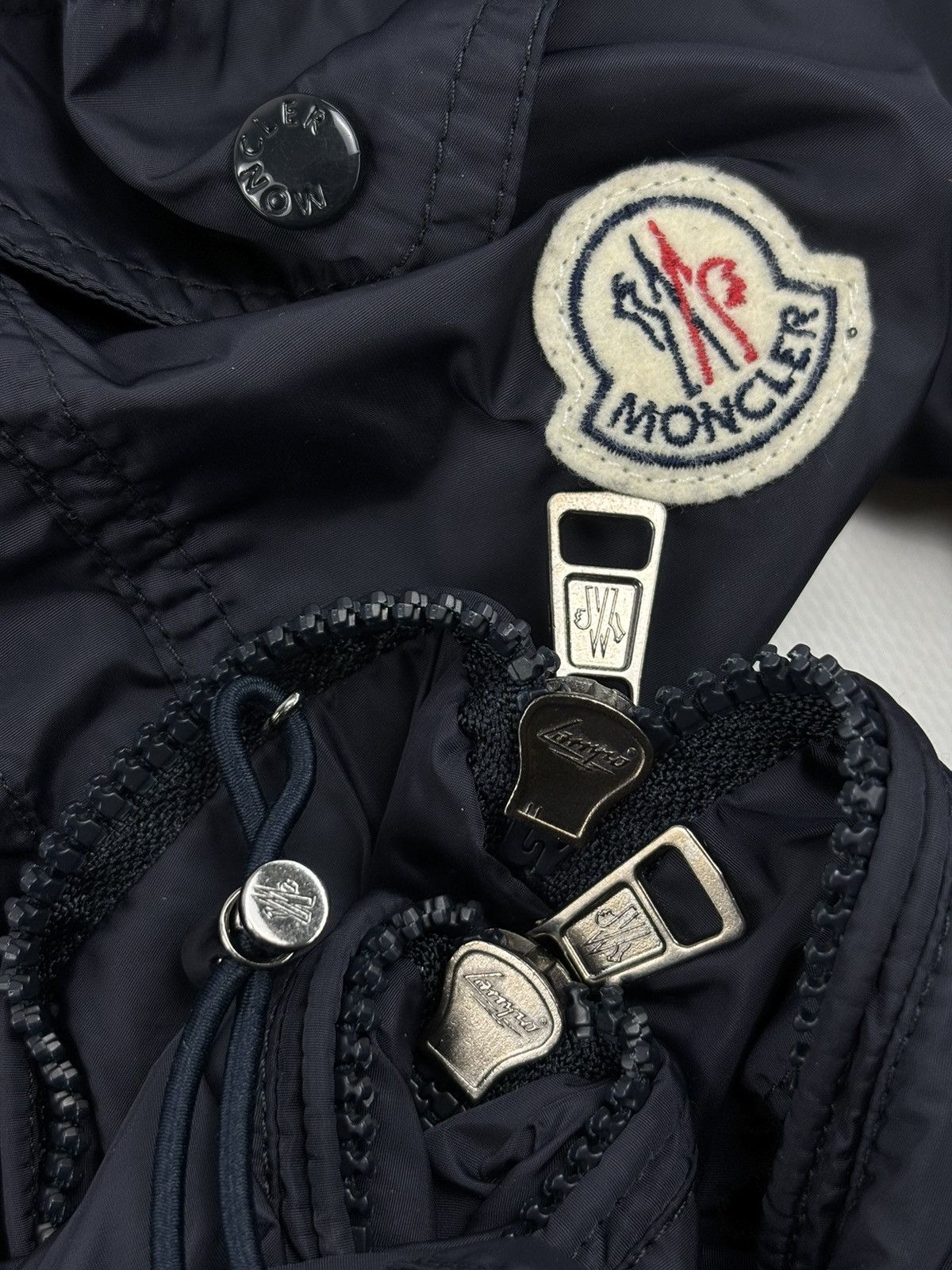 Moncler RARE ROY Front Patch Pocket Nylon Rain Hooded Jacket Bomber Windbreaker Size US M / EU 48-50 / 2 - 22 Thumbnail