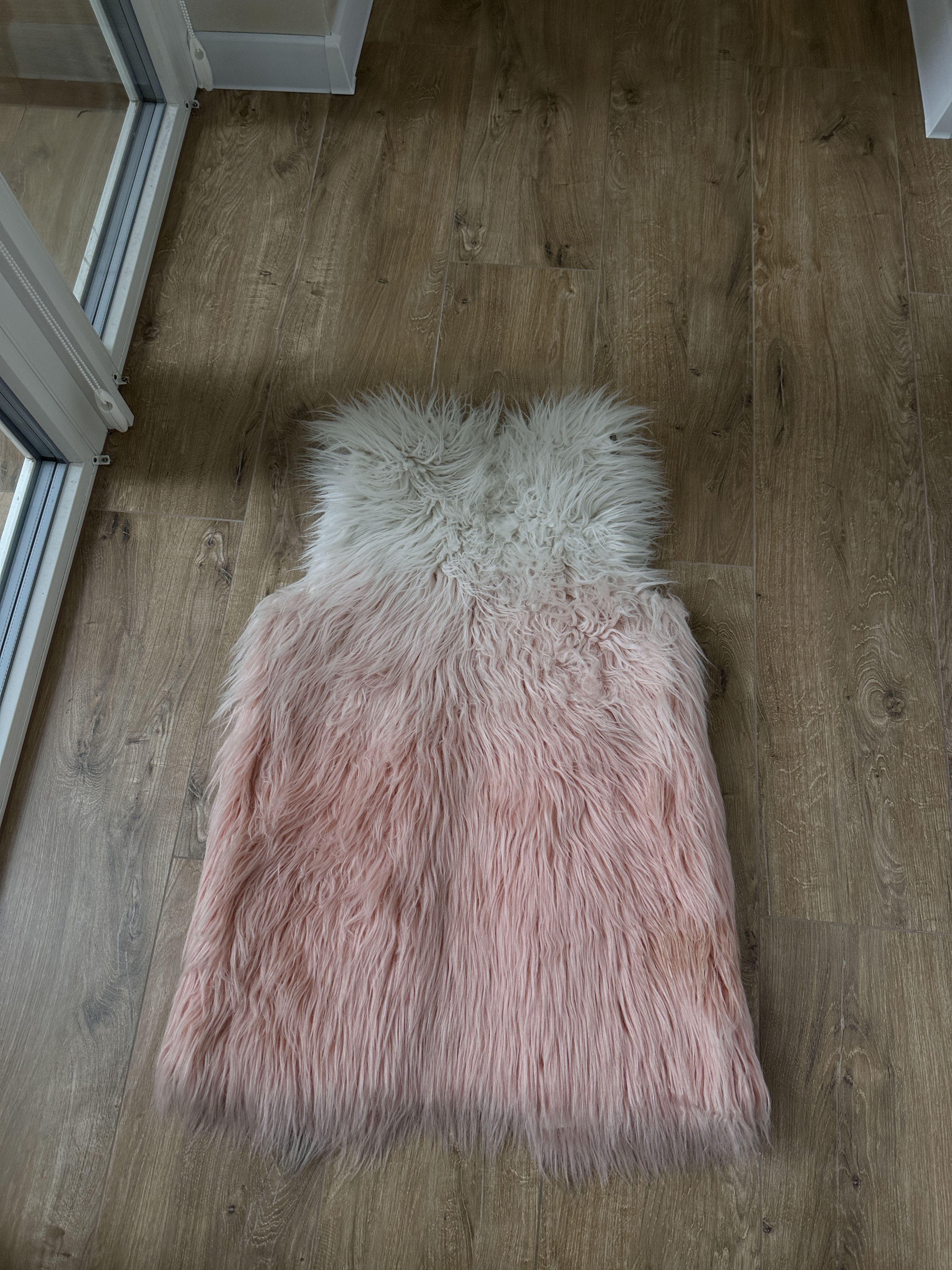 Juicy Couture Juicy Couture Women's Y2K Fur Vest Size: S Size S / US 4 / IT 40 - 10 Thumbnail