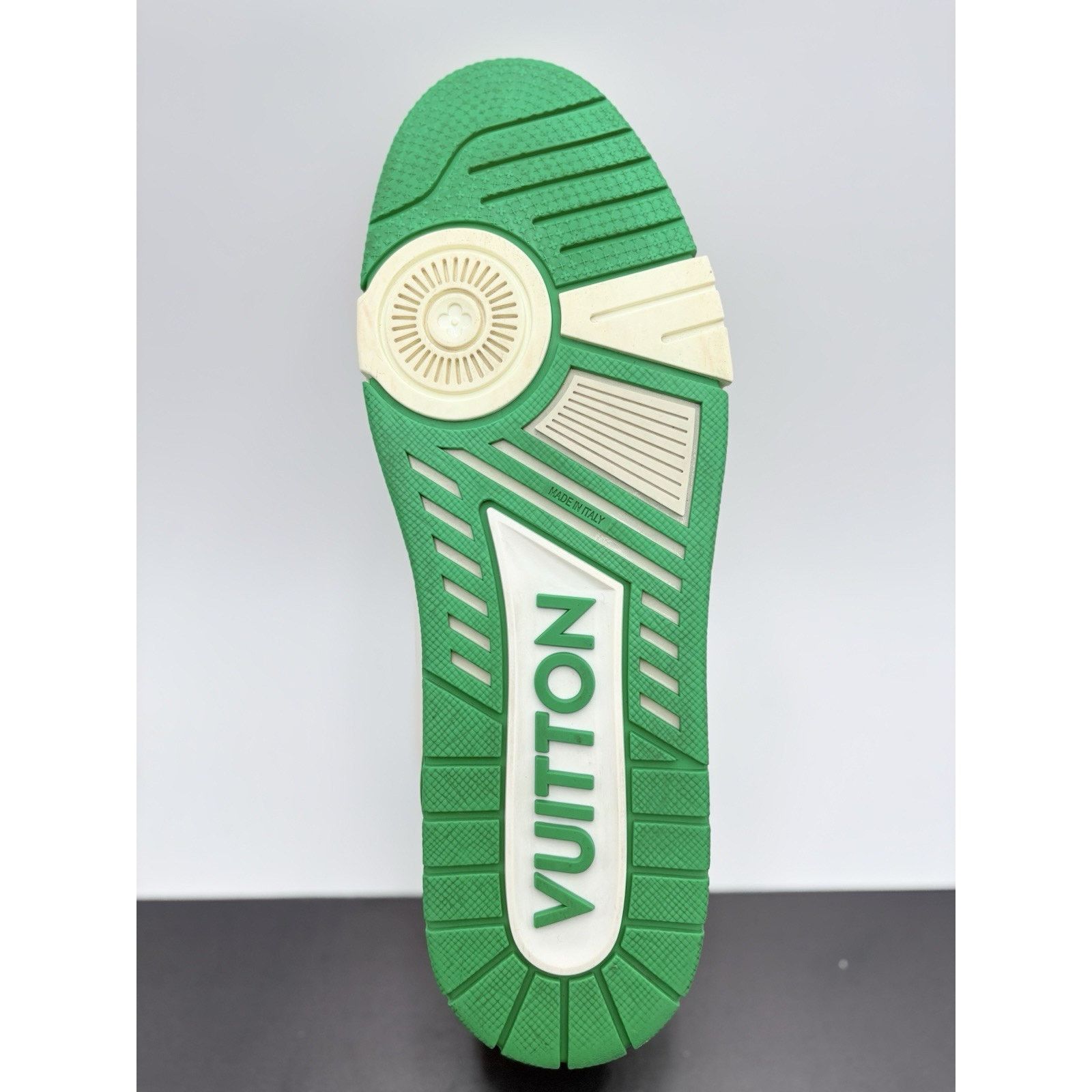 Louis Vuitton Louis Vuitton Trainer ' White Green ' | GREAT CONDITION! Size US 12.5 / EU 45-46 - 13 Thumbnail