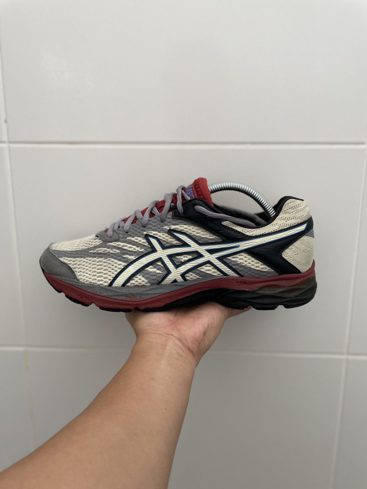 Asics Asics Gel Flux 4 Grey/Red Size US 8 / EU 41 - 10 Thumbnail