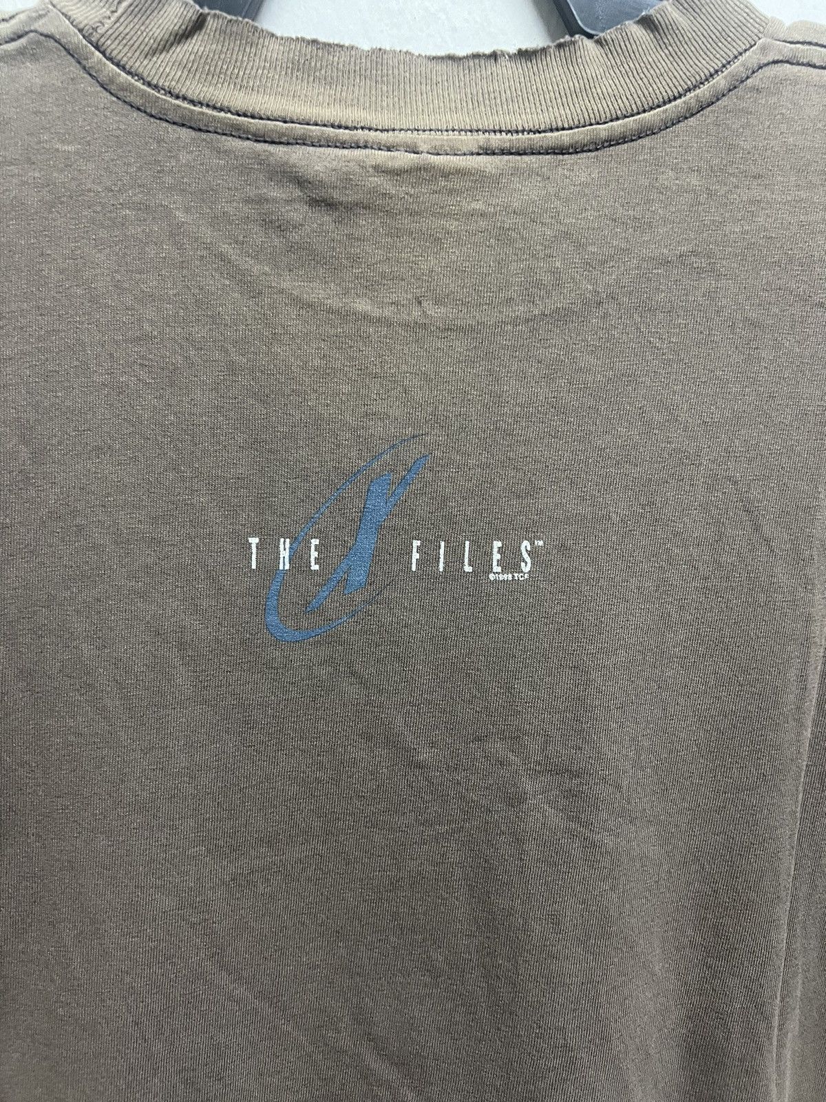 Vintage Vintage 90’s X Files Sun Faded Distressed Tee Size US M / EU 48-50 / 2 - 6 Thumbnail