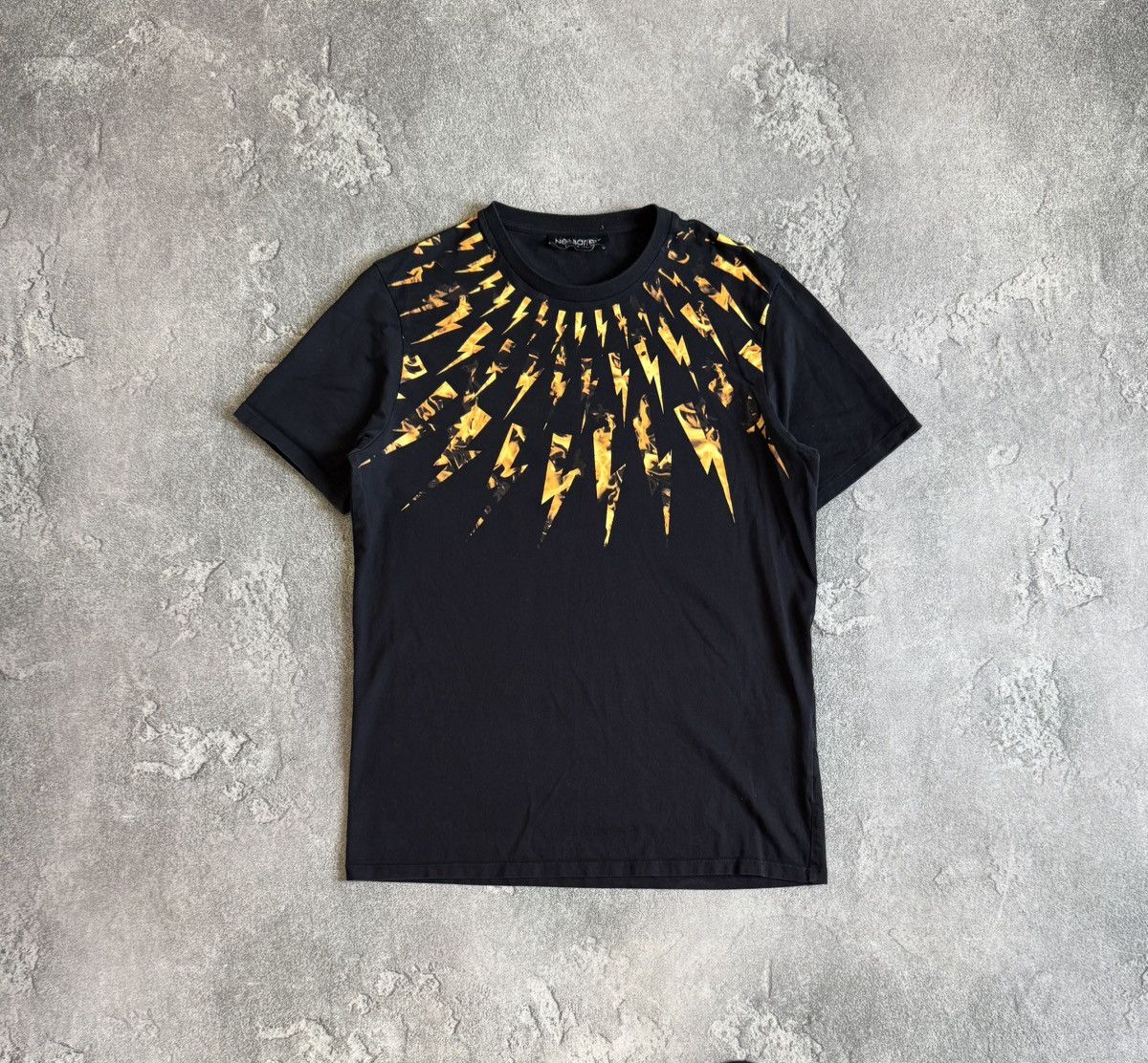 Neil Barrett Neil Barett L lightning bolt ⚡️ printed tshirt tee shirt Size US L / EU 52-54 / 3 - 6 Thumbnail