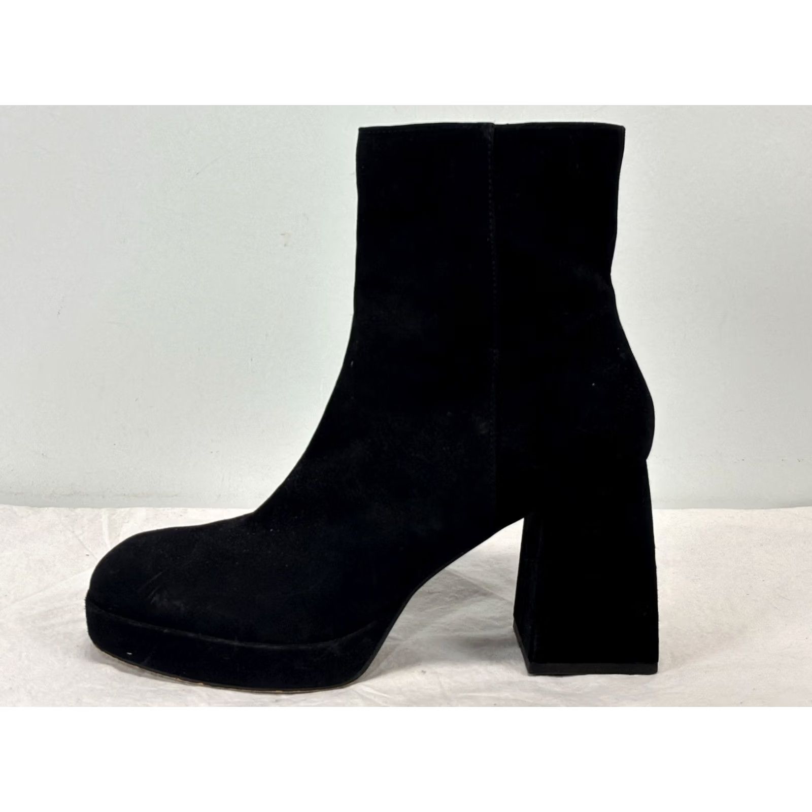 Dolce Vita VINTAGE Dolce Vita Ulysses Platform Boots Women’s 9.5 Black Suede Chunky Y2K Bratz Boots Women Size US 10 / IT 40 - 2 Thumbnail
