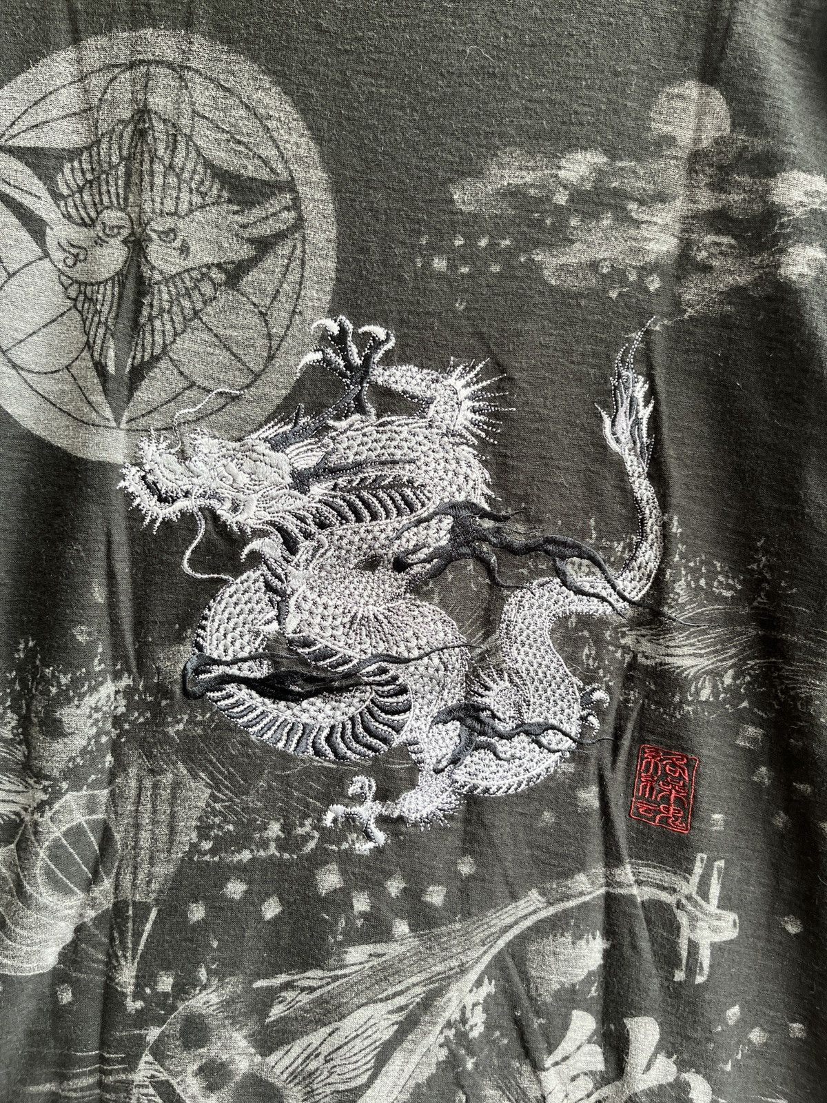 Japanese Brand Vintage Karakuri Tamashii Dragon embroidered Tee Size US L / EU 52-54 / 3 - 2 Thumbnail