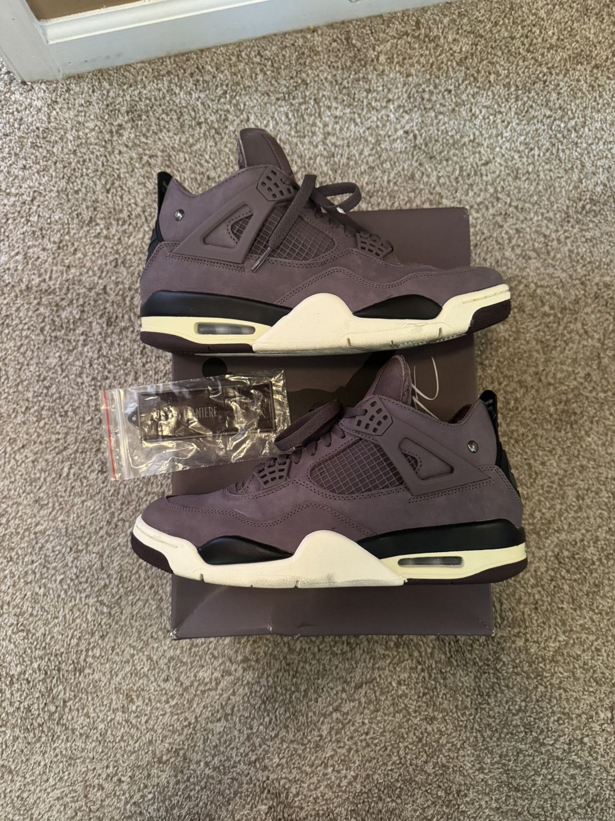 Jordan 4 SP A Ma Maniere “Violet Ore”