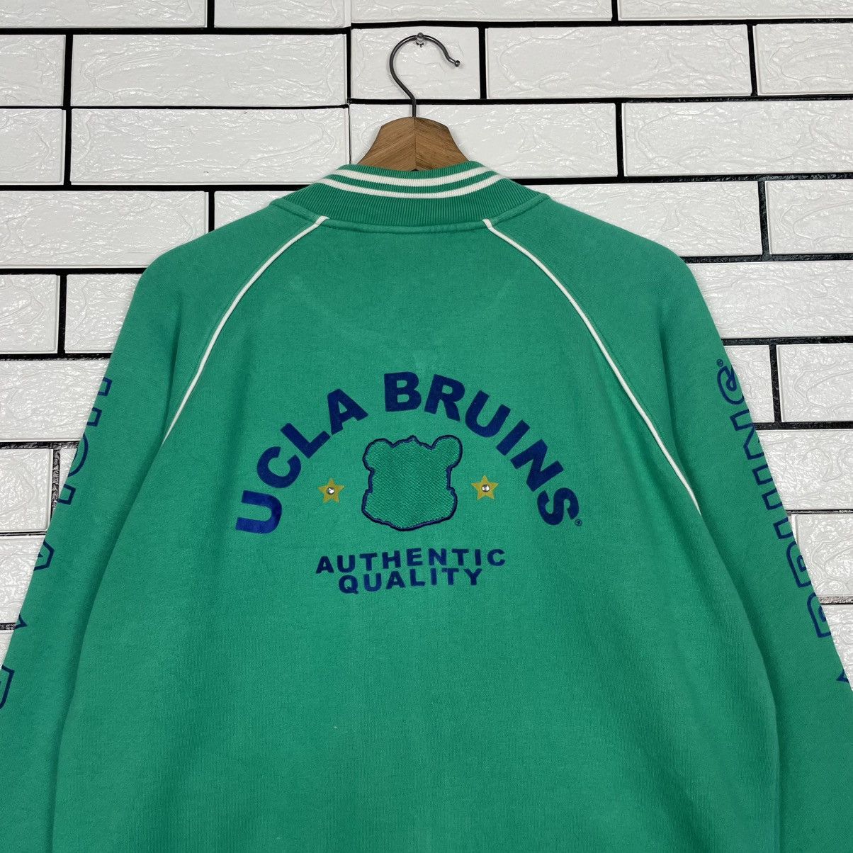 Other UCLA Bruins Zipper Sweater Jacket Size US L / EU 52-54 / 3 - 8 Thumbnail