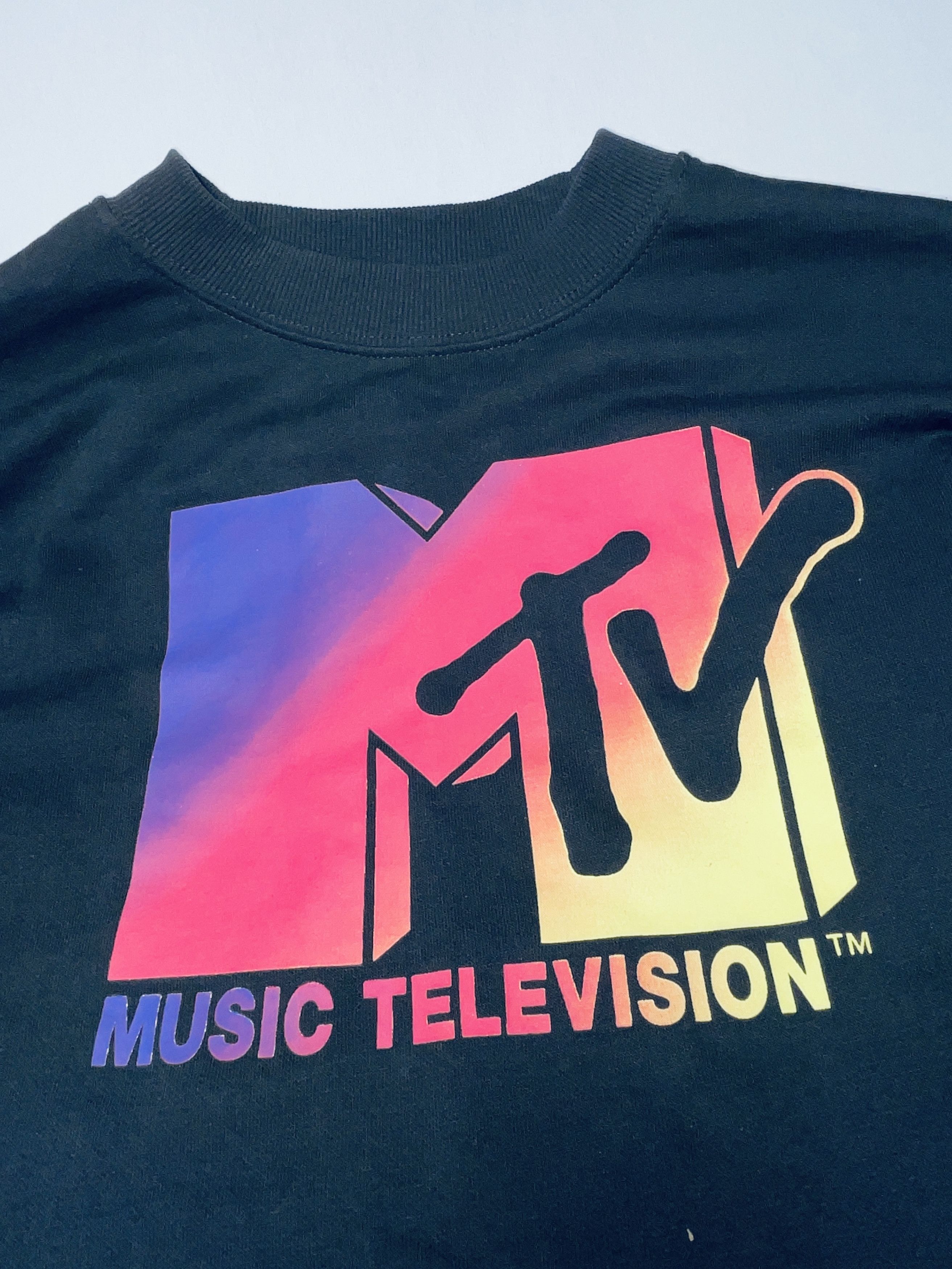 H&M 🎵 29,90 € – MTV Sweatshirt H&M Größe L/170 Size US L / EU 52-54 / 3 - 2 Thumbnail