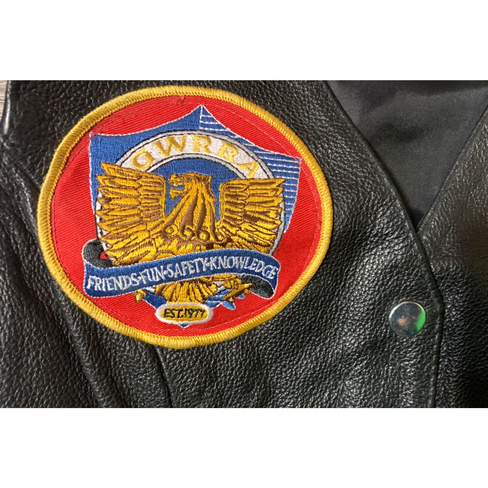 Vintage VINTAGE FMC Extreme Womens Leather Vest Motorcycle Club Gold Size Small Size S / US 4 / IT 40 - 3 Thumbnail