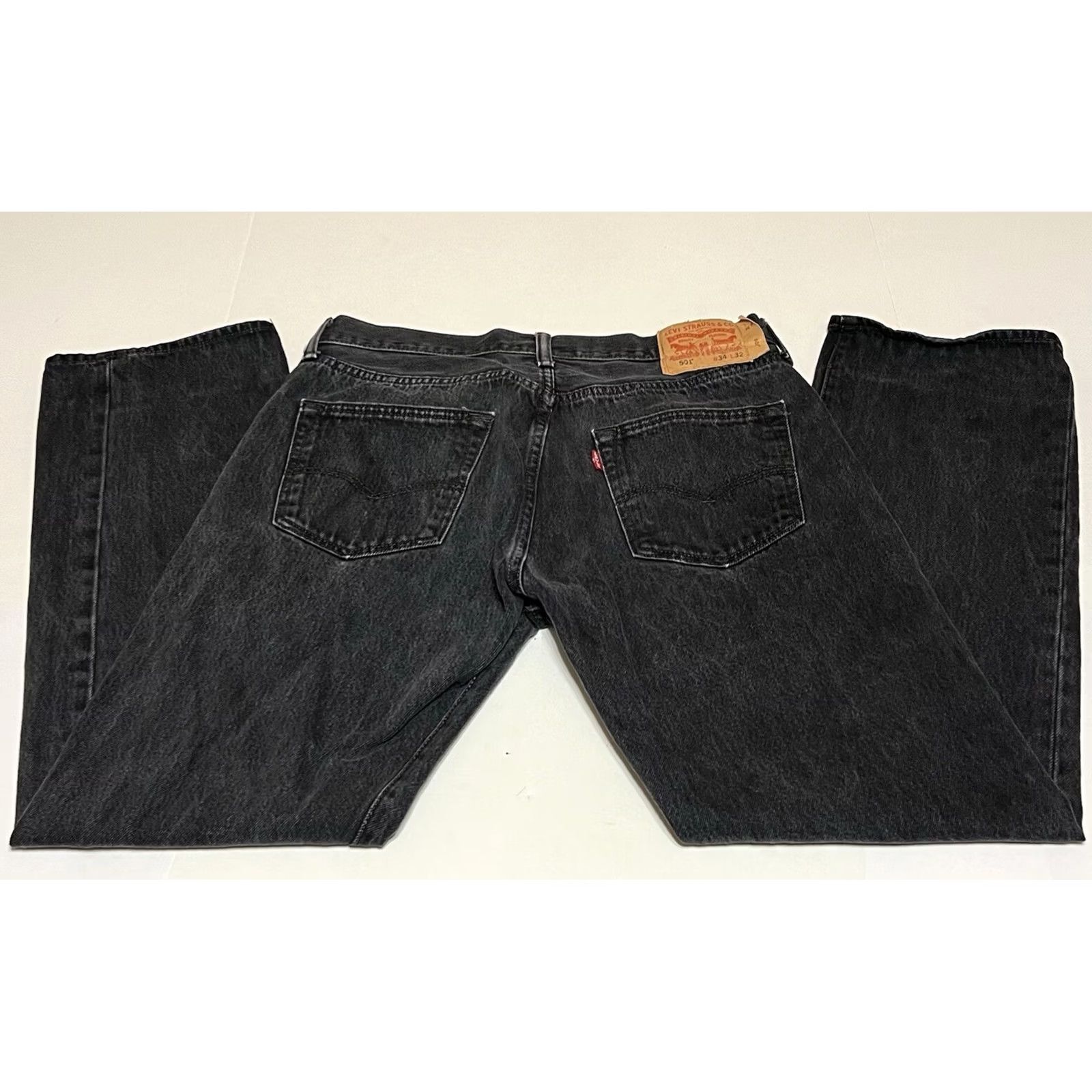 Levi's VINTAGE Levi’s 501 Jeans Men’s Regular 34x30 Black Denim Button Fly Straight 501 Series Mens Comfort Pockets Size US 34 / EU 50 - 2 Thumbnail