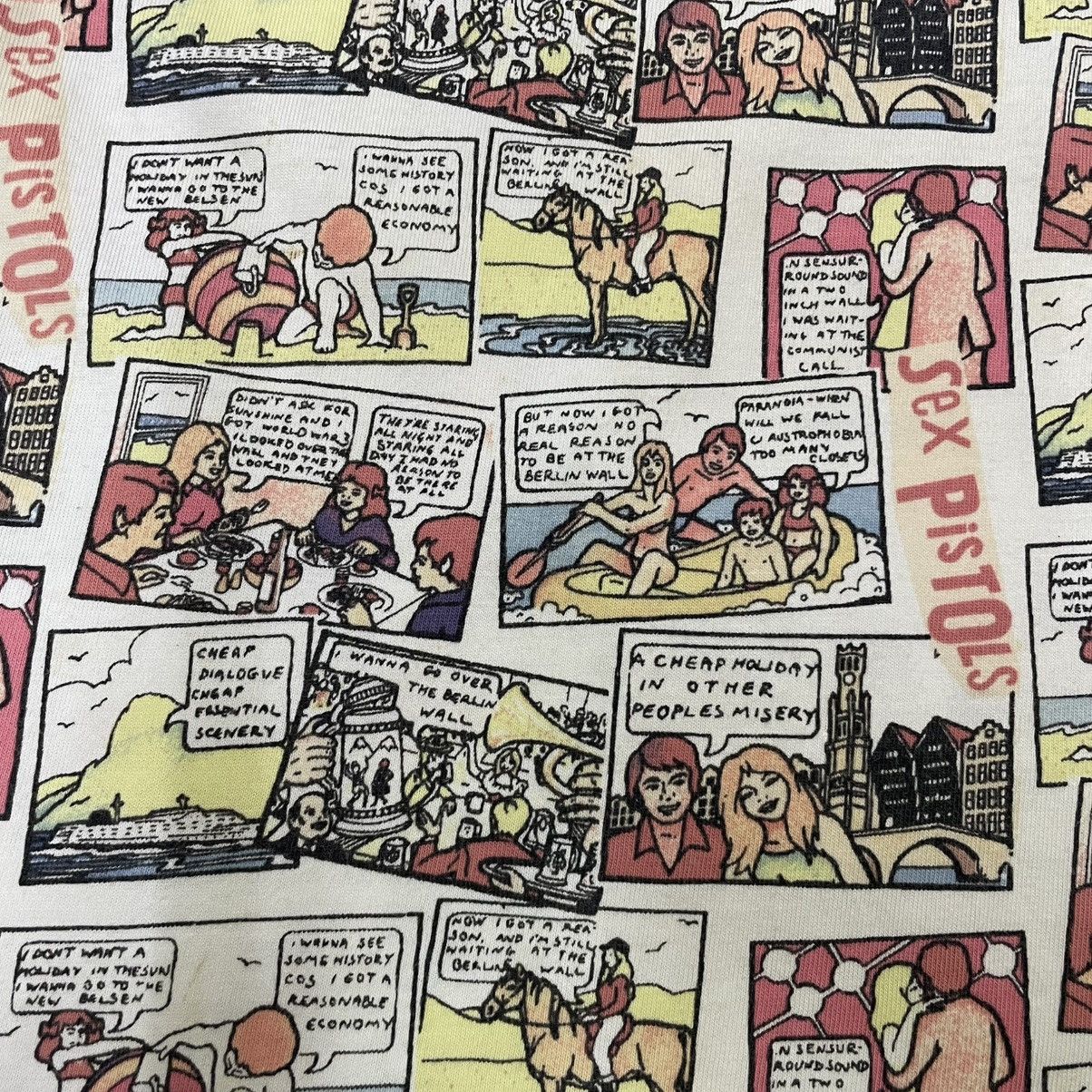 Band Tees × Uniqlo Uniqlo x Sex Pistols Comic Strip Tee 2016 | Collectible Size US L / EU 52-54 / 3 - 7 Thumbnail